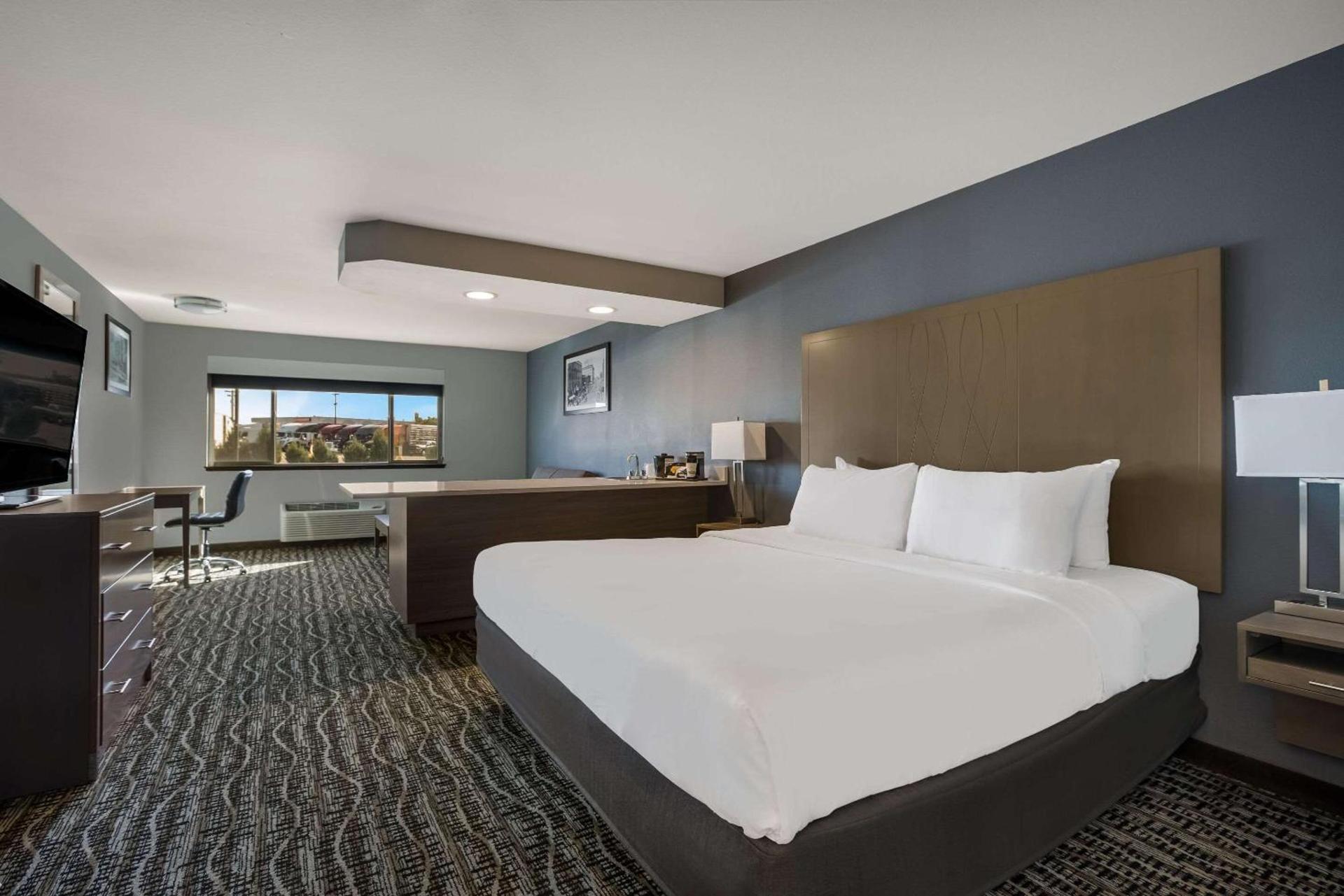 Hotel 28 Boise Airport, an Ascend Collection Hotel photo 21