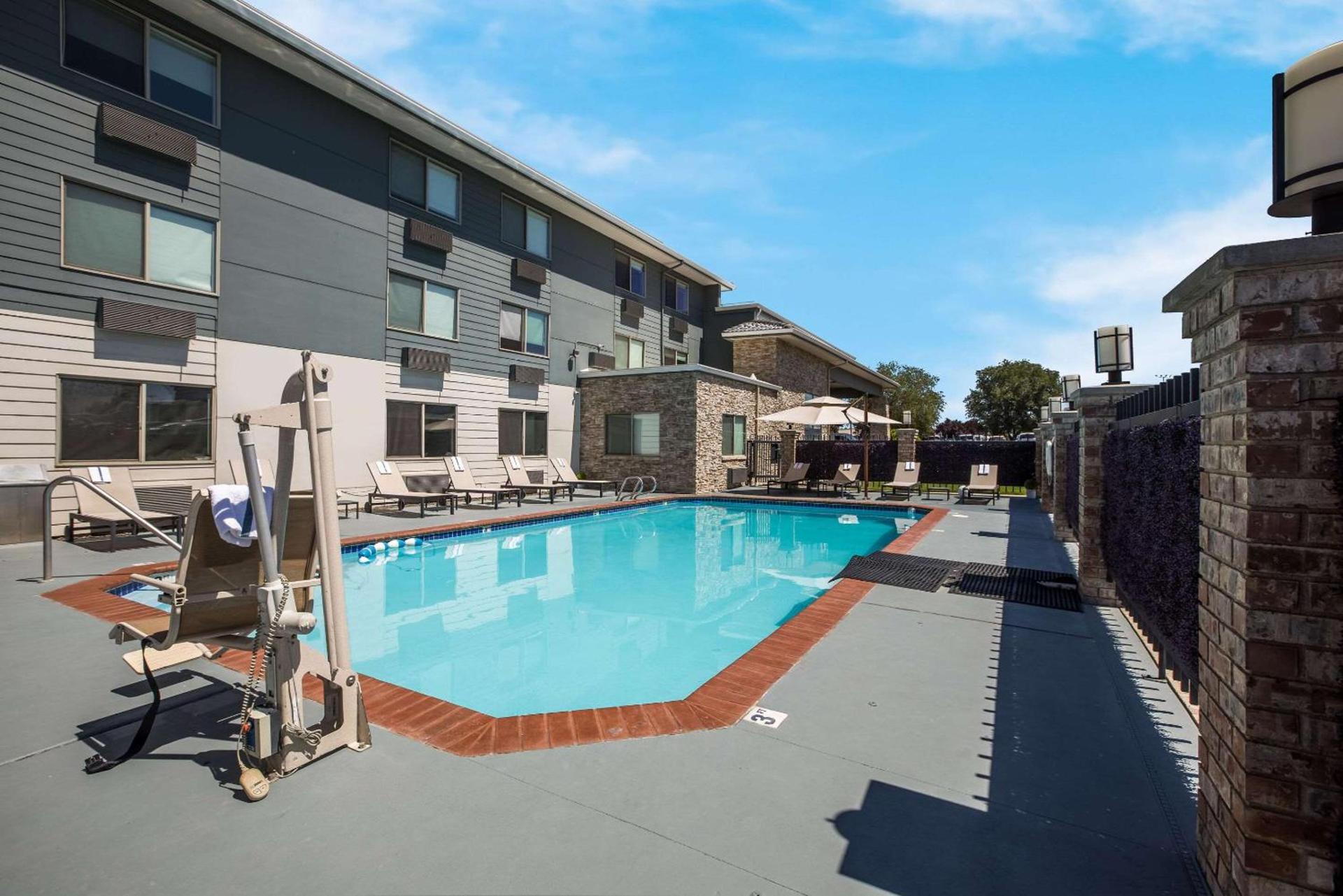 Hotel 28 Boise Airport, an Ascend Collection Hotel photo 26