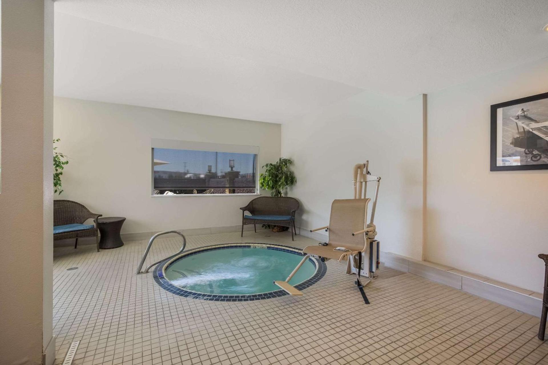 Hotel 28 Boise Airport, an Ascend Collection Hotel photo 27