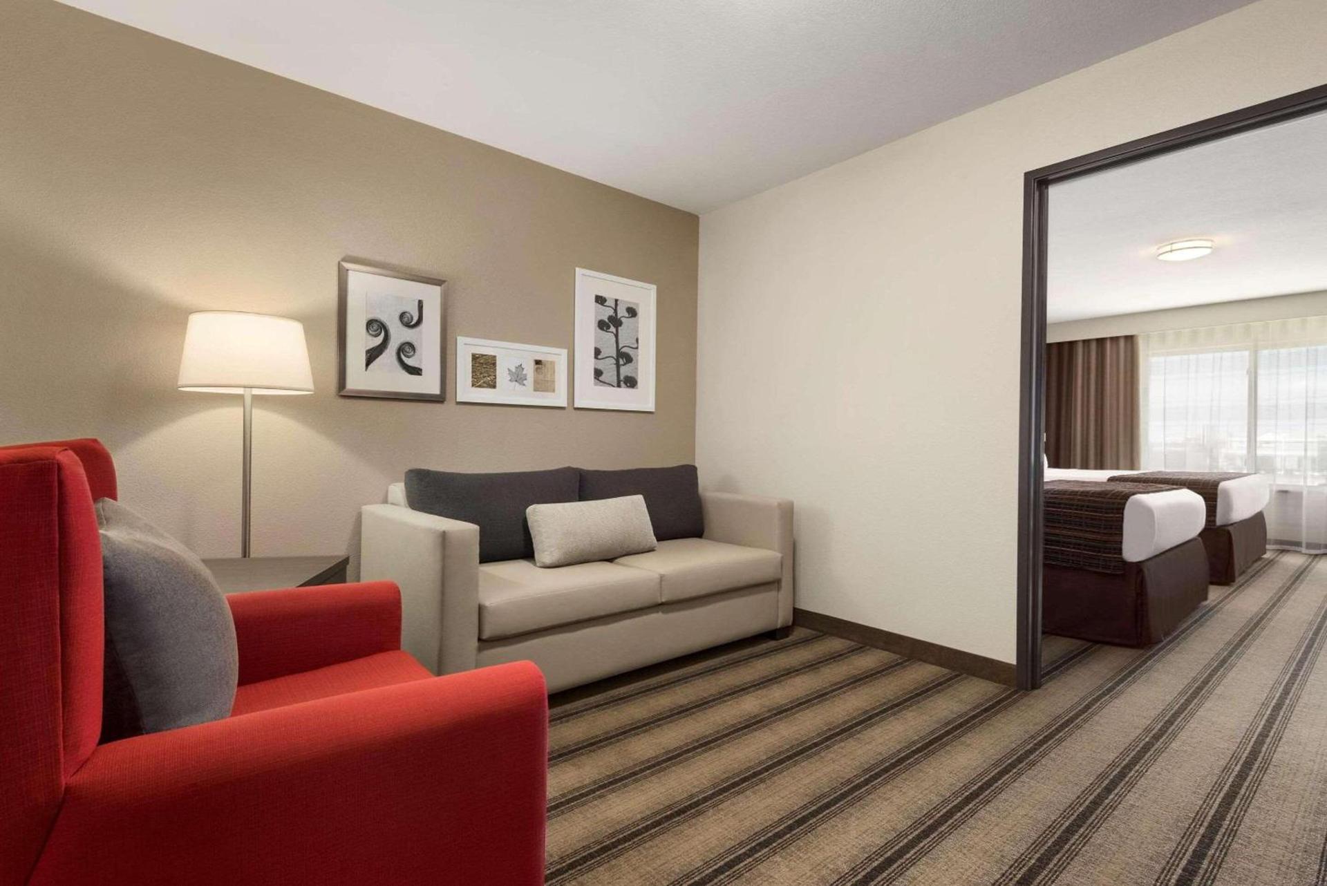 Country Inn & Suites by Radisson, St Cloud West, MN photo 6