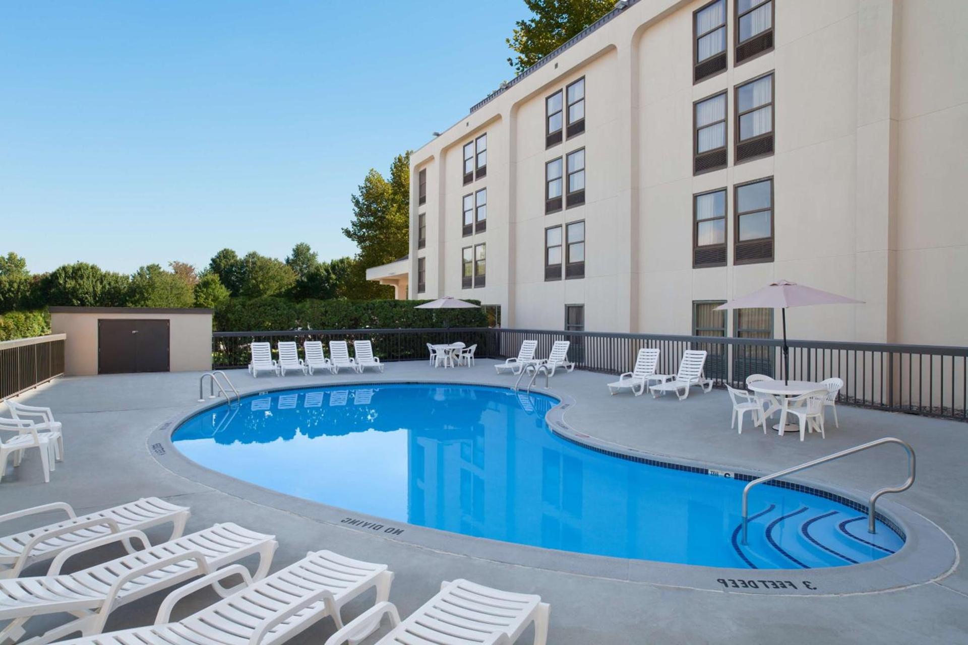 Hampton Inn Philadelphia/Mt. Laurel photo 16