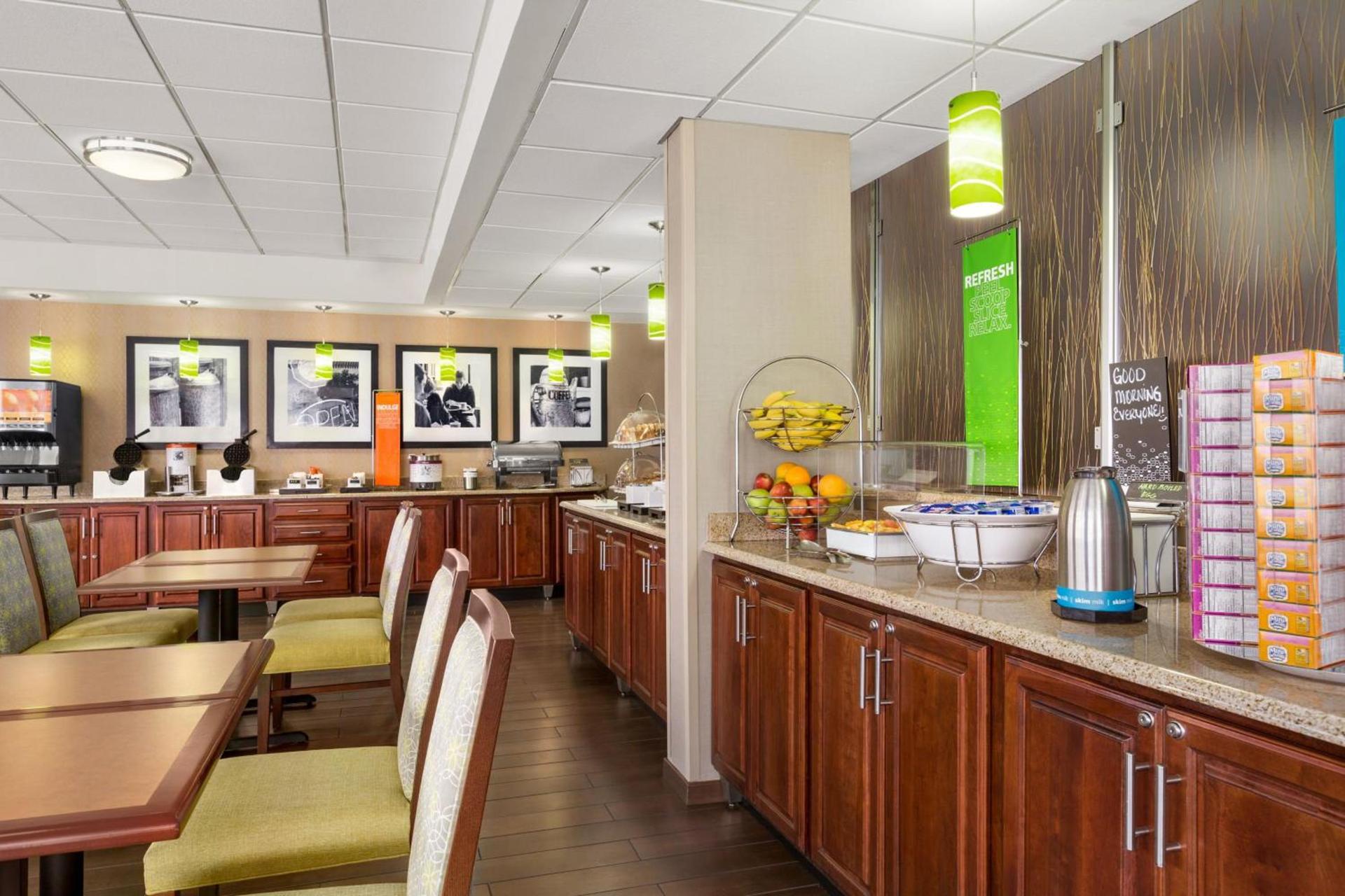 Hampton Inn Philadelphia/Mt. Laurel photo 26