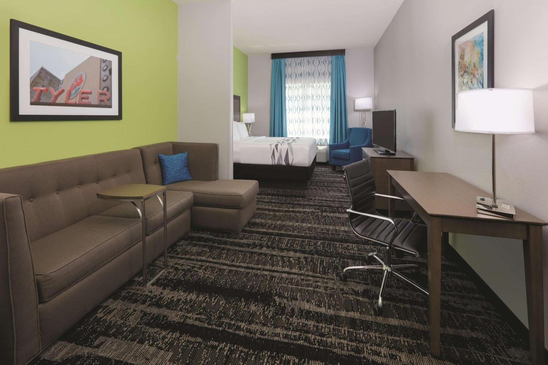 La Quinta by Wyndham Tyler South photo 14