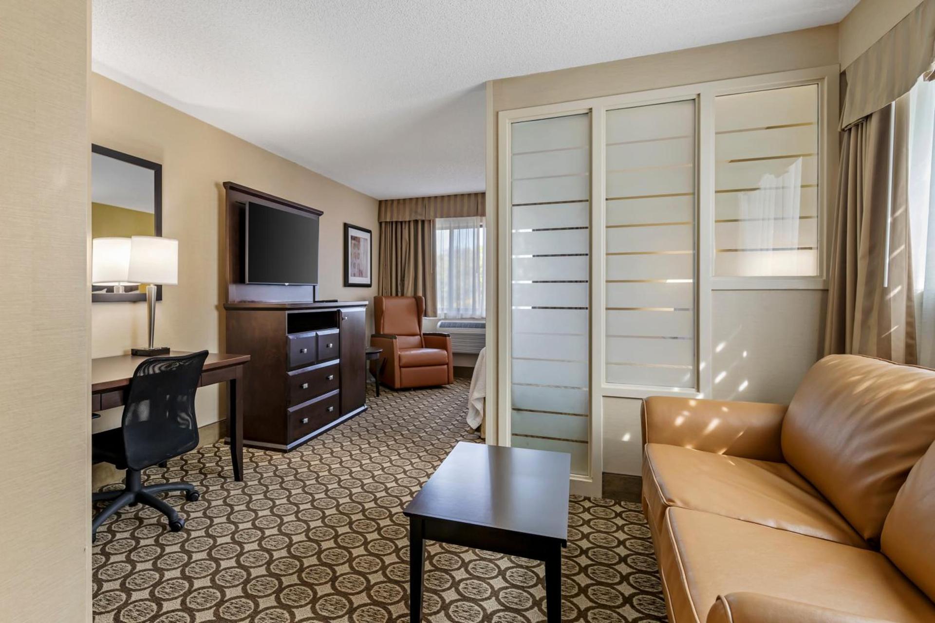 Best Western Plus InnTowner Madison photo 15