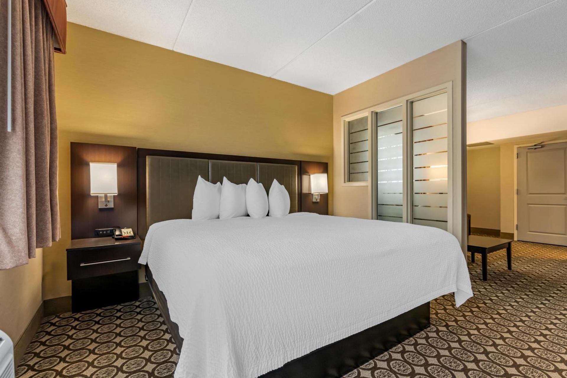 Best Western Plus InnTowner Madison photo 16