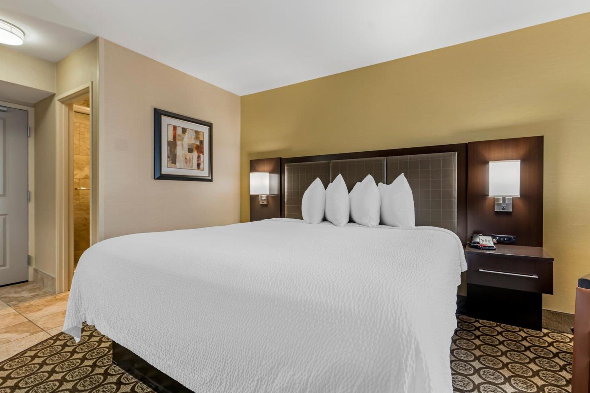 Best Western Plus InnTowner Madison photo 20