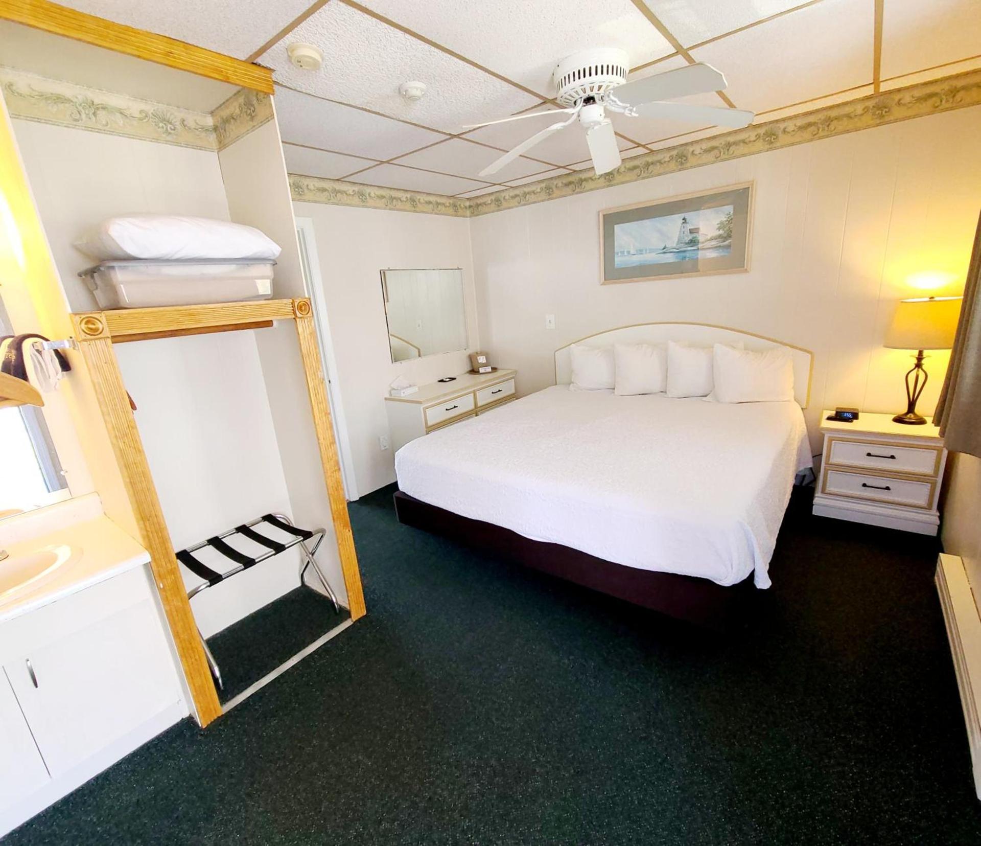 Friendship Oceanfront Suites photo 25