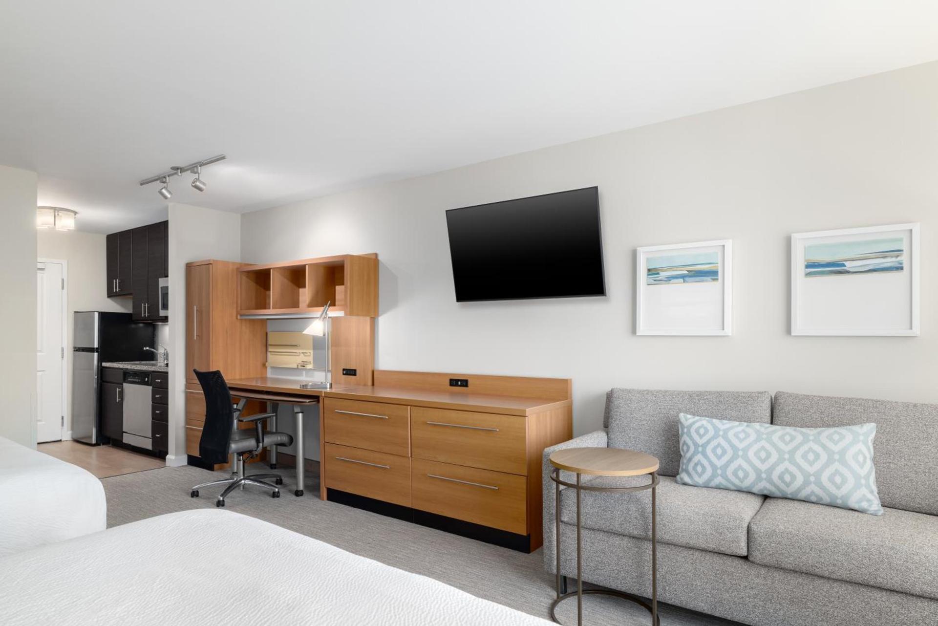 TownePlace Suites by Marriott Fort Walton Beach-Eglin AFB photo 6