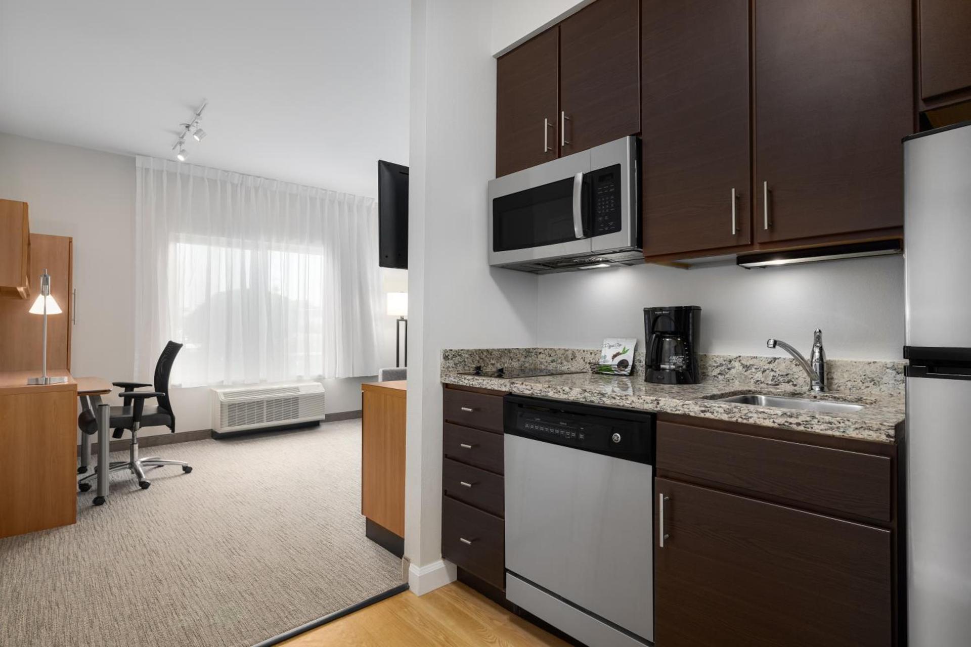 TownePlace Suites by Marriott Fort Walton Beach-Eglin AFB photo 8