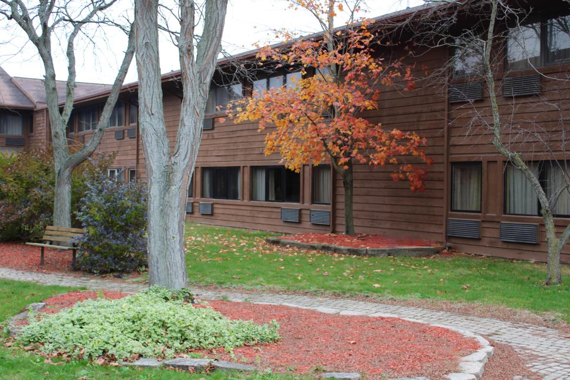 Carlton Lodge Hotel and Suites photo 12