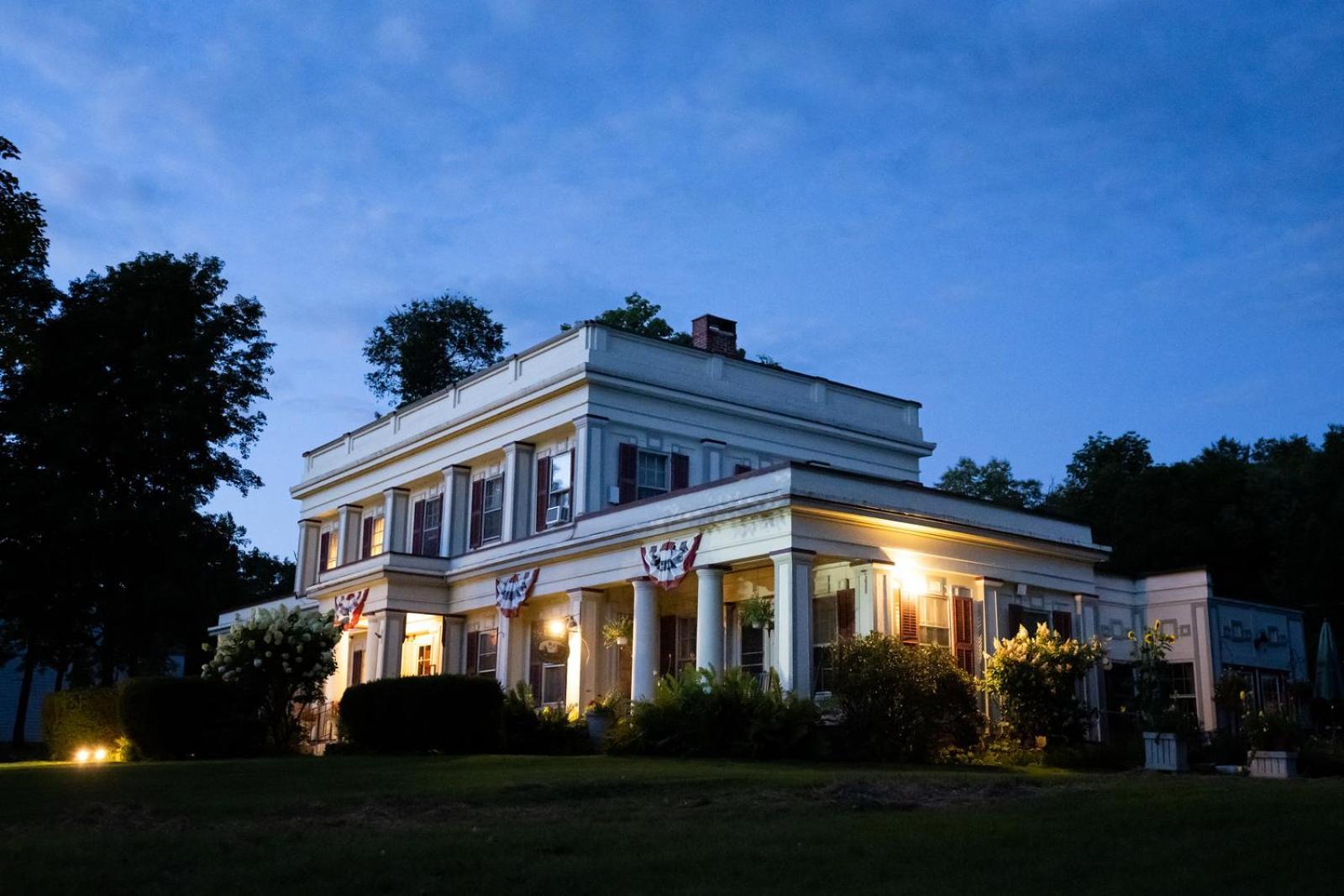 Arlington Inn & Spa photo 86