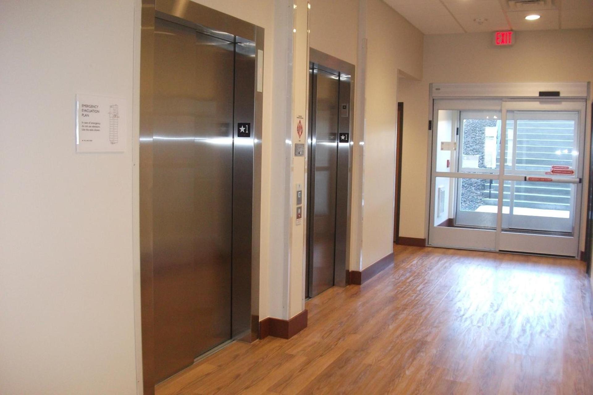 Radisson Hotel Pendleton Airport photo 10