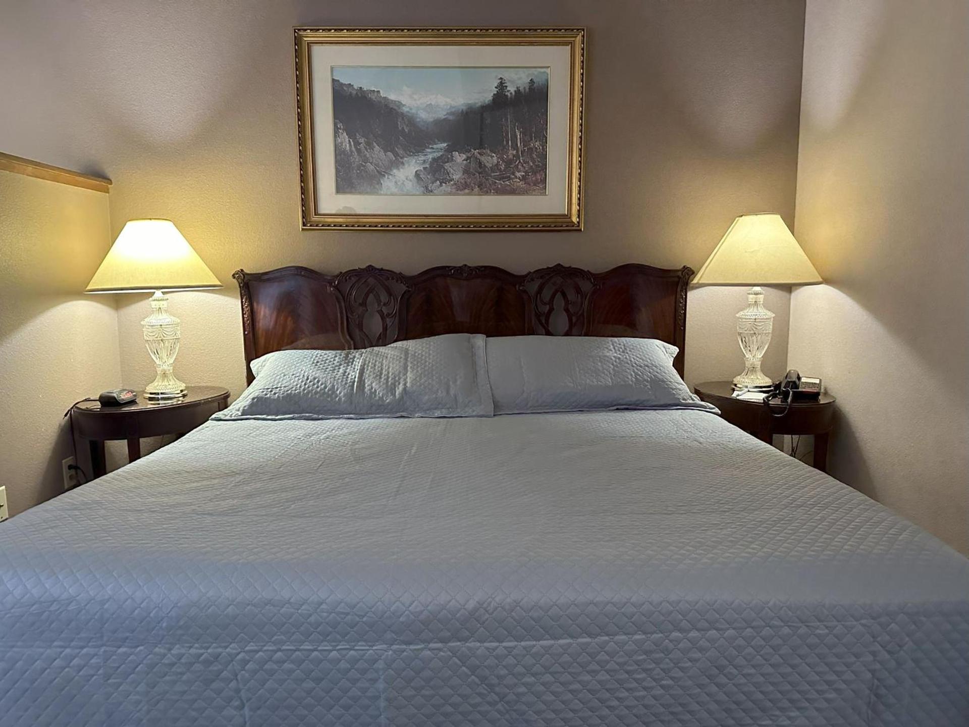 Timber Lodge Inn photo 21
