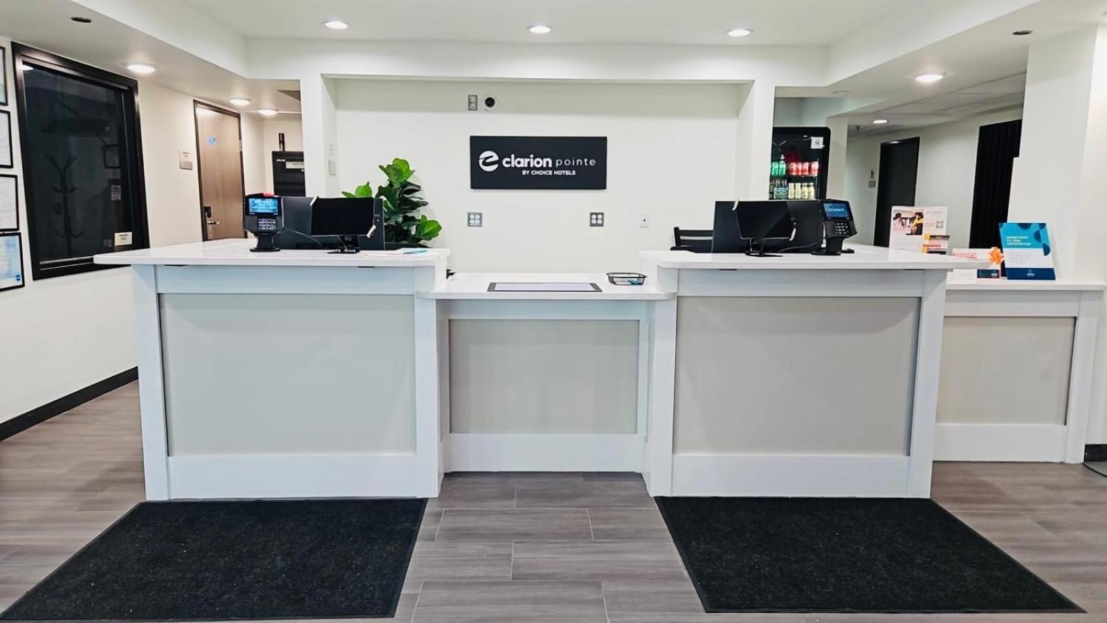 Clarion Pointe Milwaukee Airport photo 57