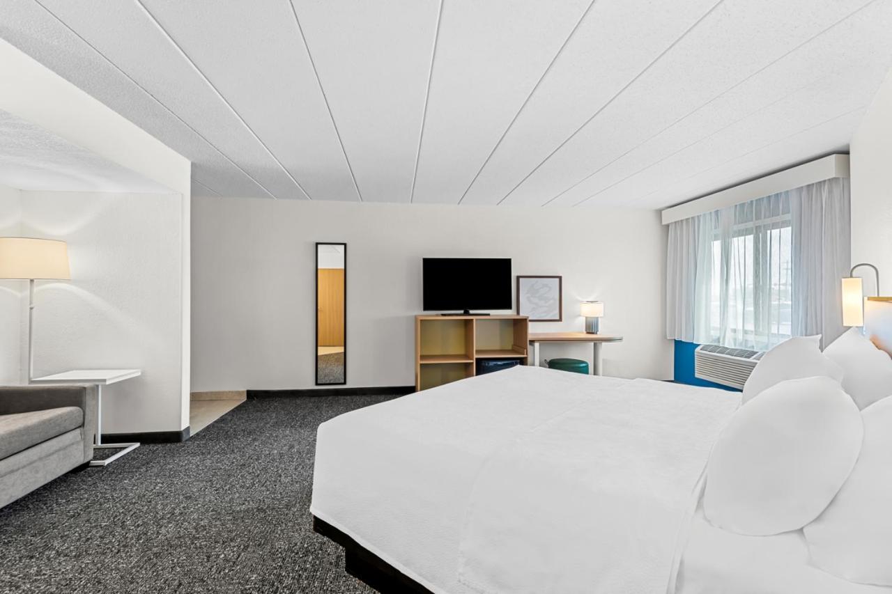 Spark by Hilton Cedar Falls photo 14
