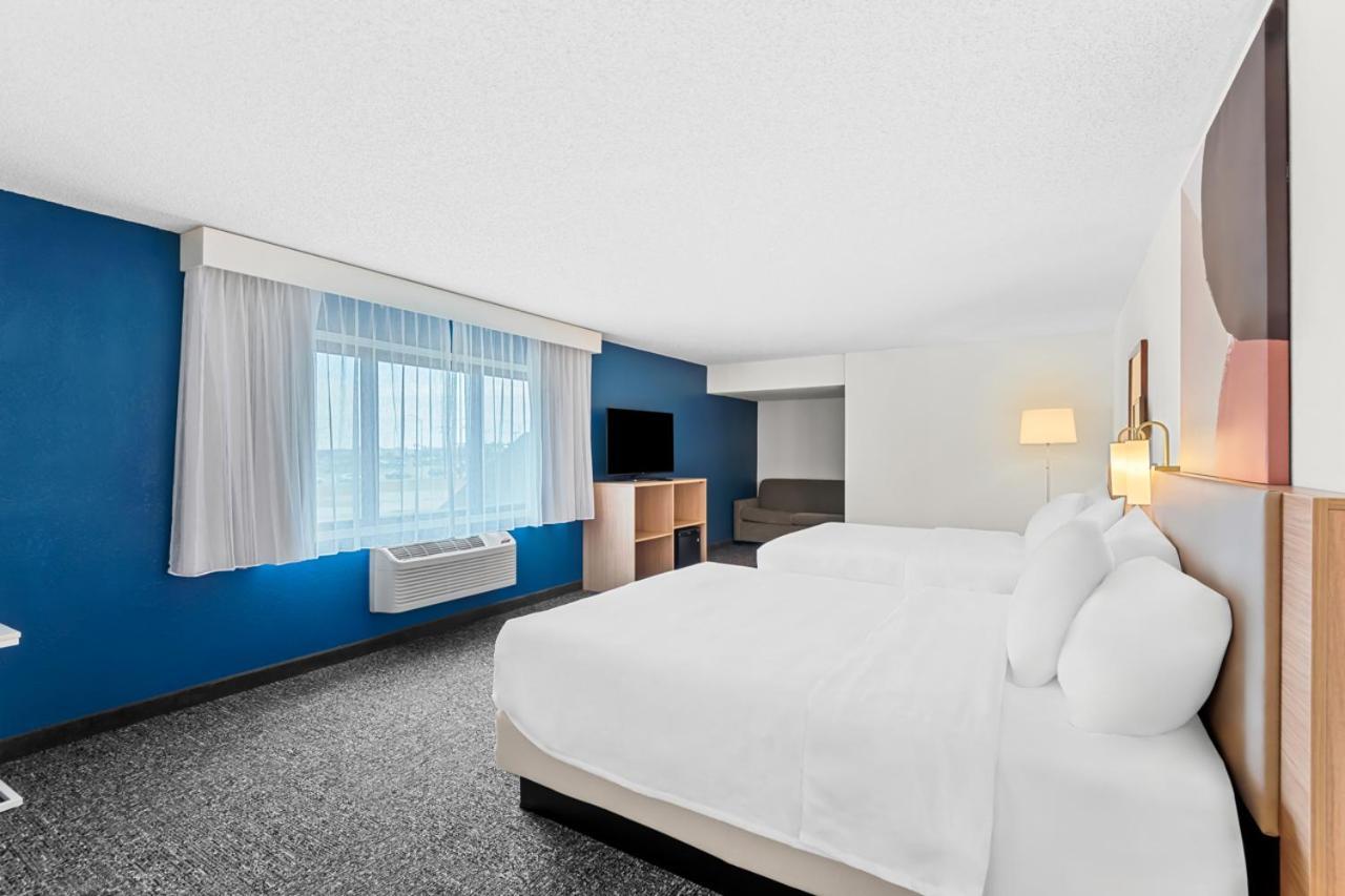 Spark by Hilton Cedar Falls photo 9