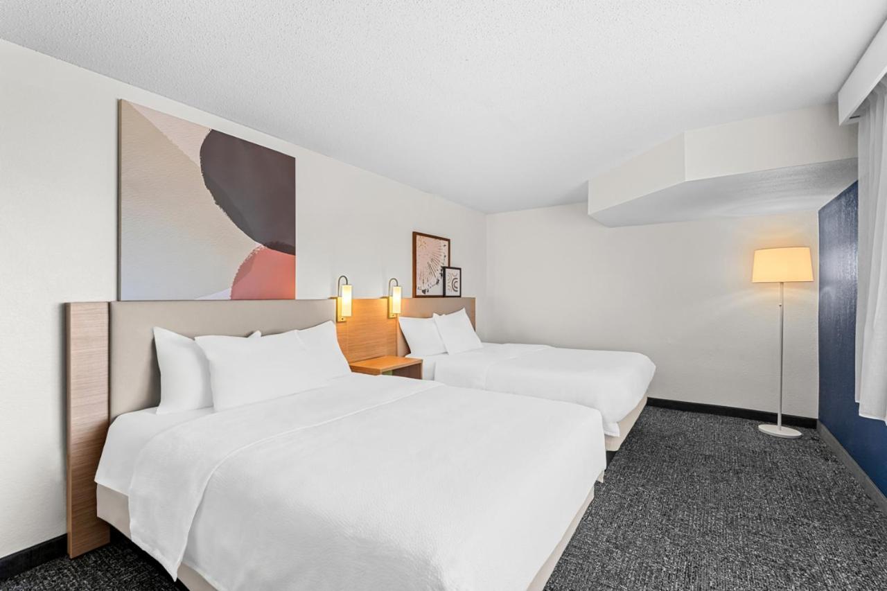 Spark by Hilton Cedar Falls photo 13