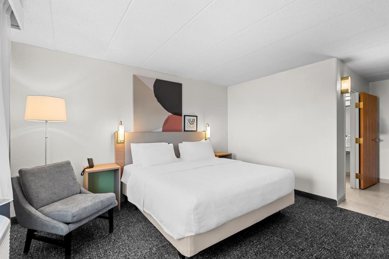 Spark by Hilton Cedar Falls photo 16