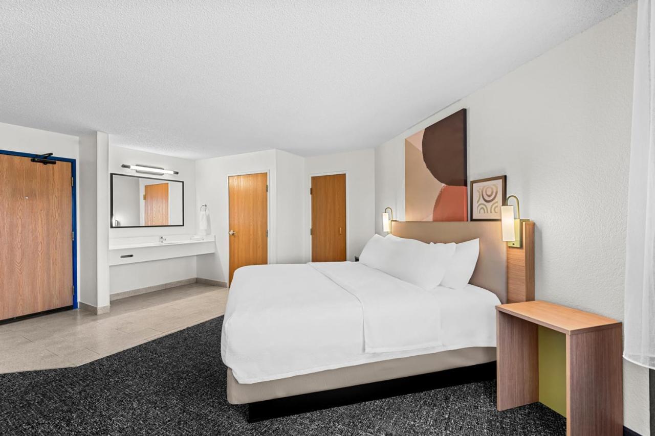 Spark by Hilton Cedar Falls photo 22