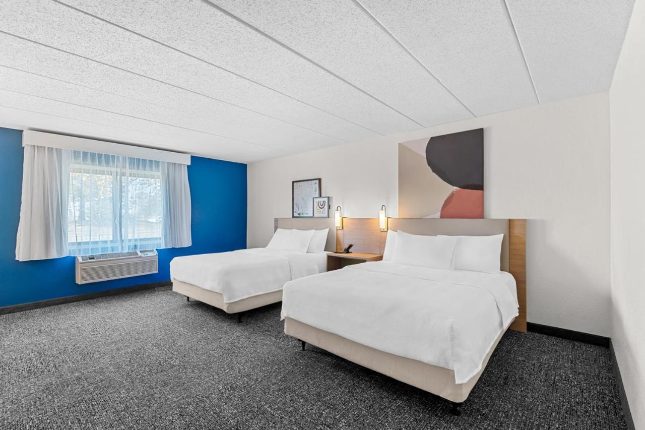 Spark by Hilton Cedar Falls photo 33