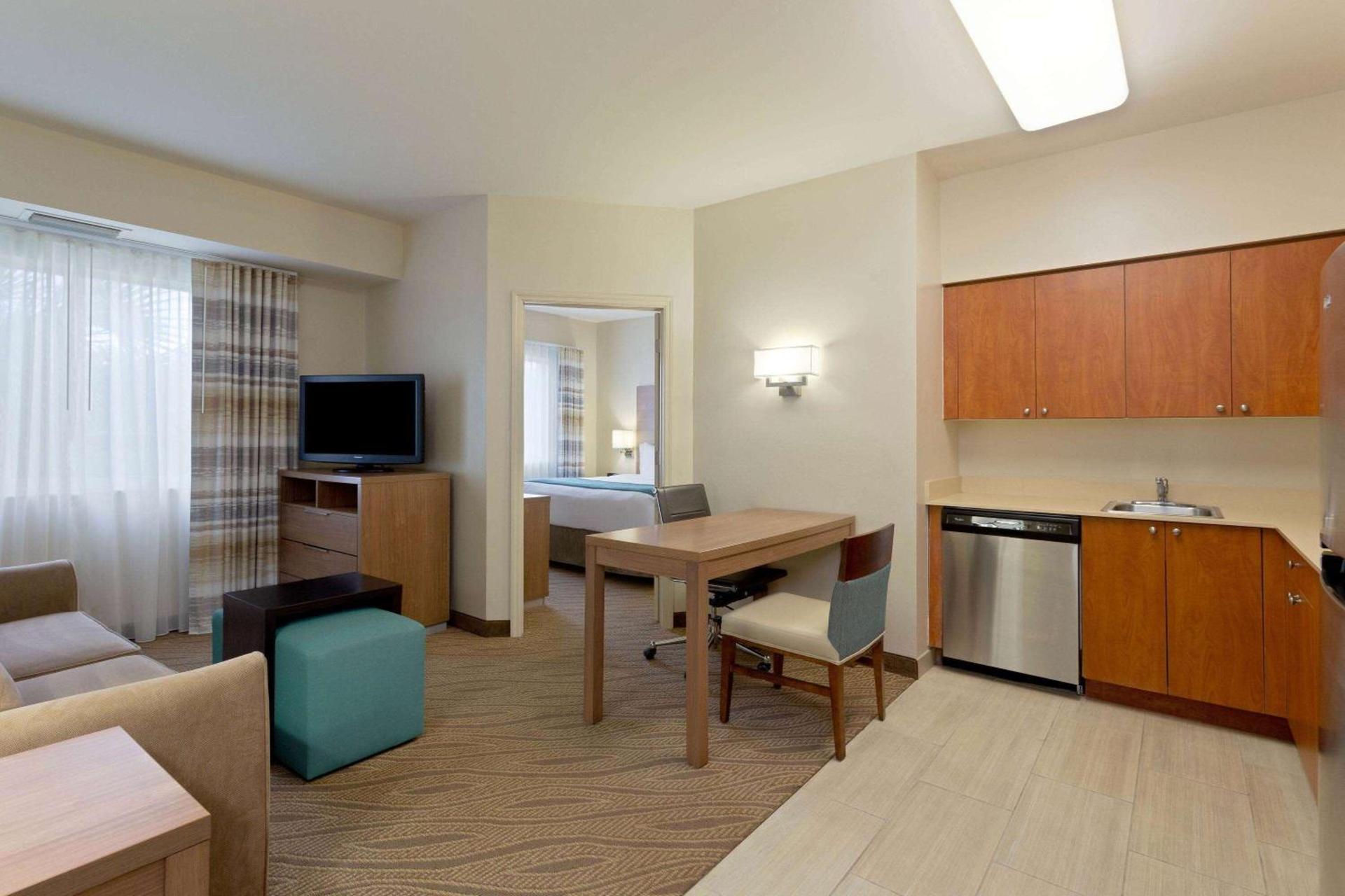 Hawthorn Extended Stay by Wyndham Naples photo 19