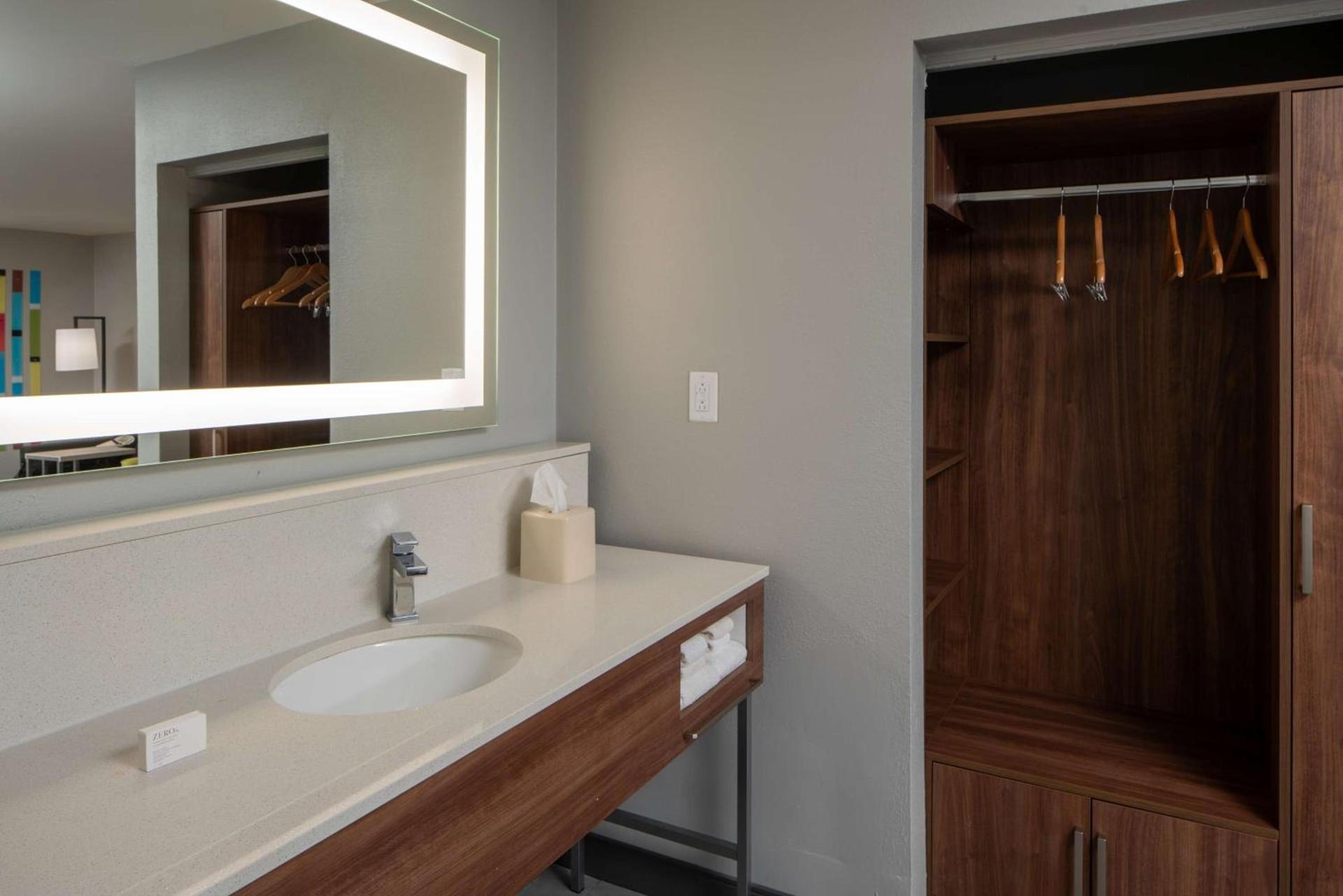 Hampton Inn Montgomery-South-Airport photo 48