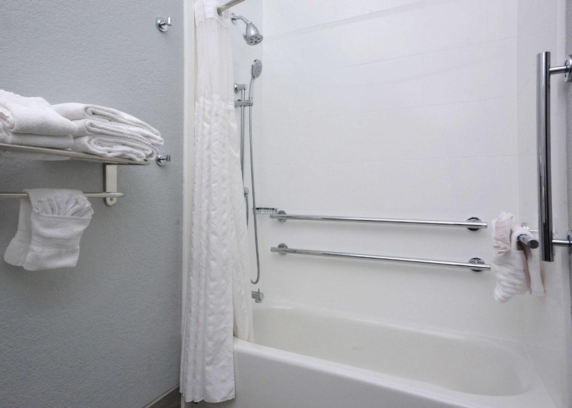 Brookstone Lodge near Biltmore Village, an Ascend Collection Hotel photo 31