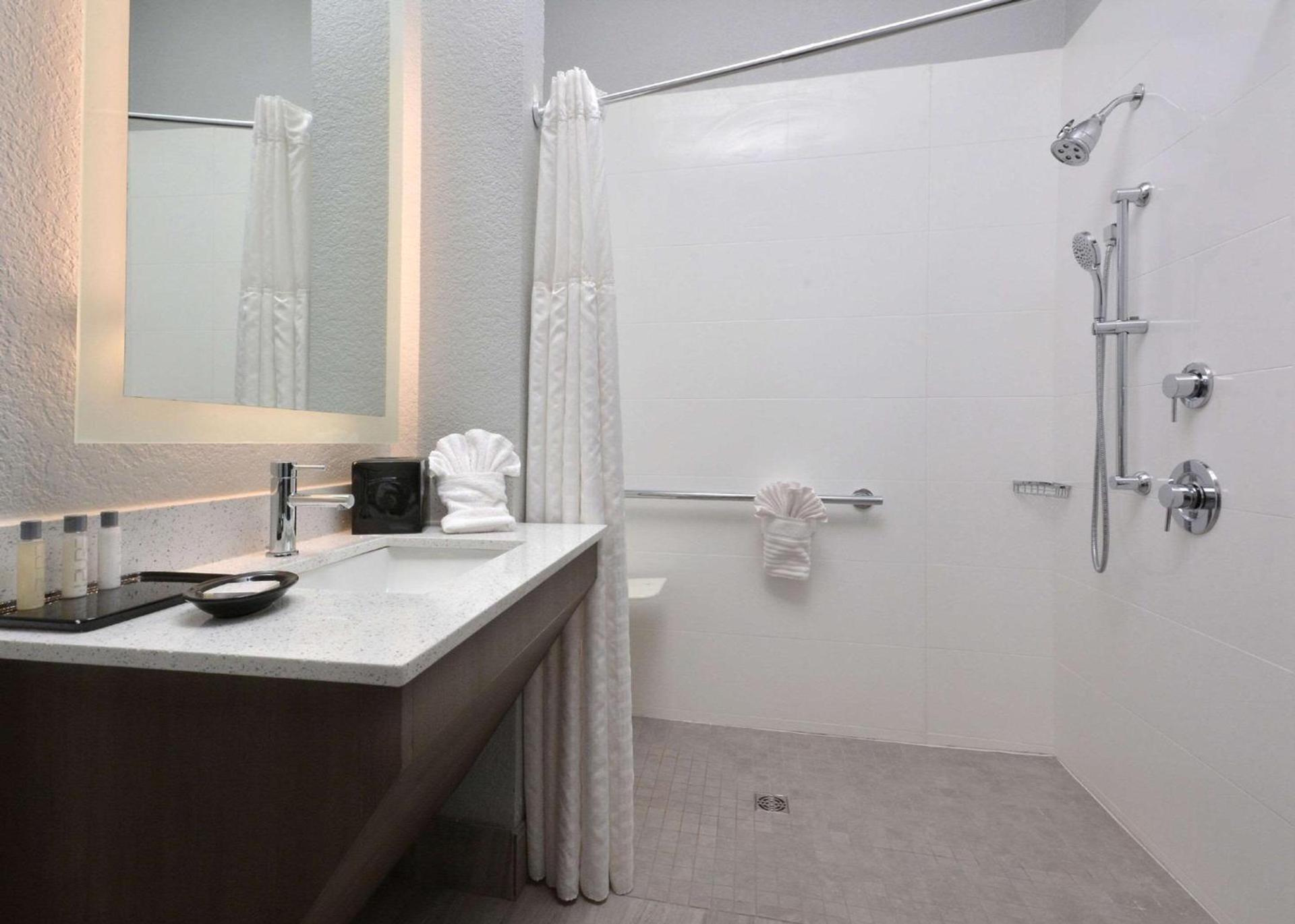 Brookstone Lodge near Biltmore Village, an Ascend Collection Hotel photo 32