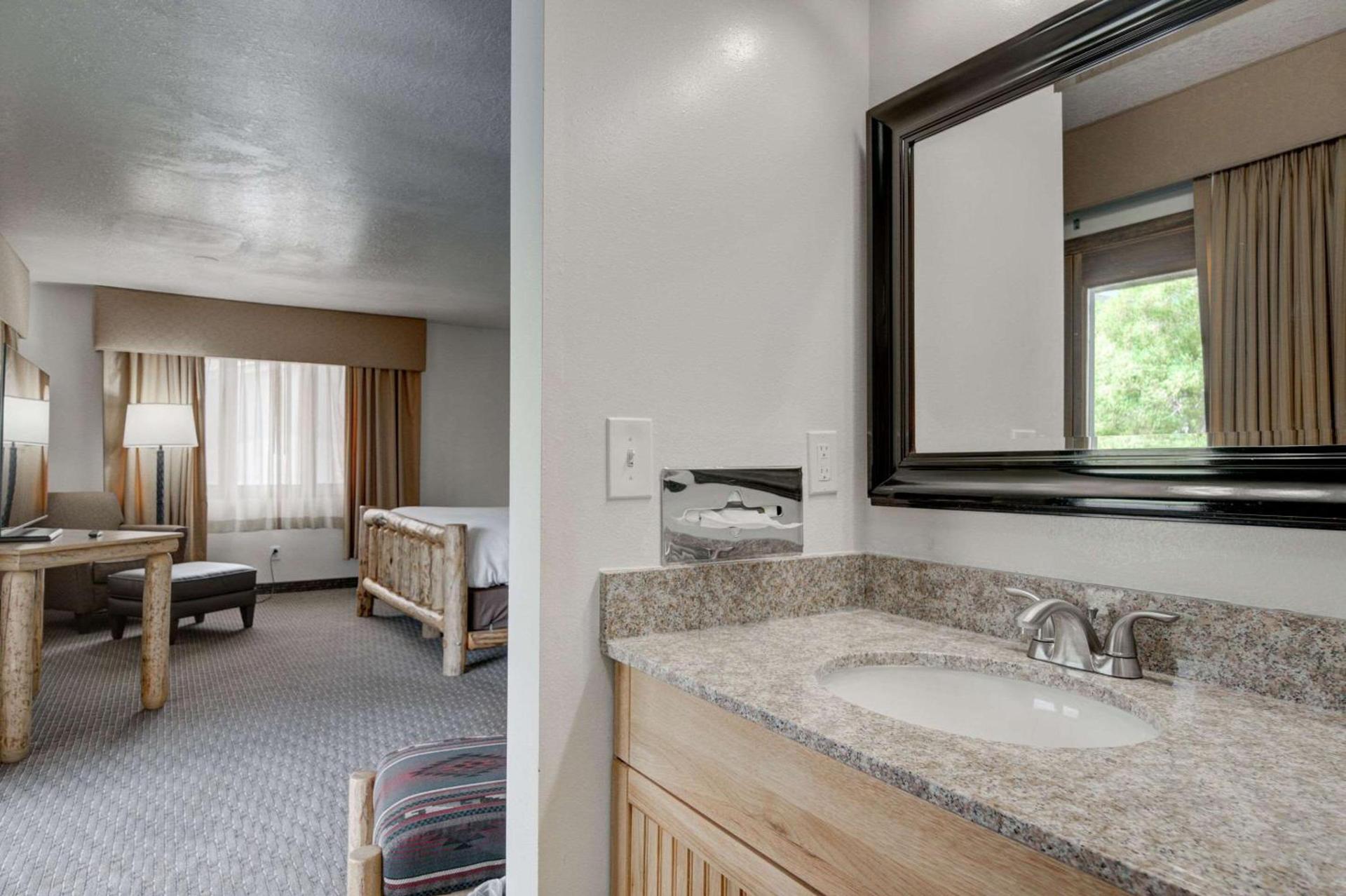 Ridgeline Hotel at Yellowstone, an Ascend Collection Hotel photo 40