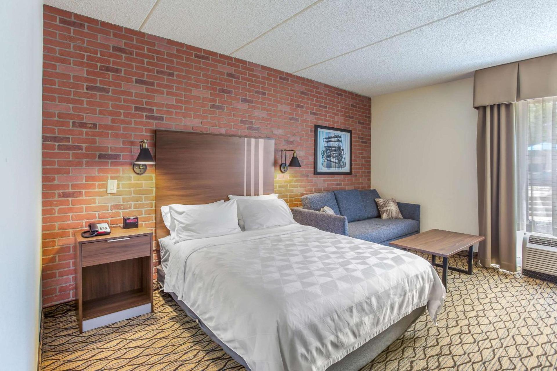 Burrstone Inn, an Ascend Collection Hotel photo 66