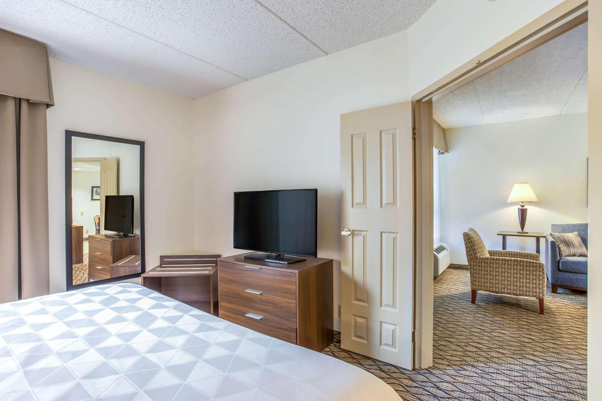 Burrstone Inn, an Ascend Collection Hotel photo 67