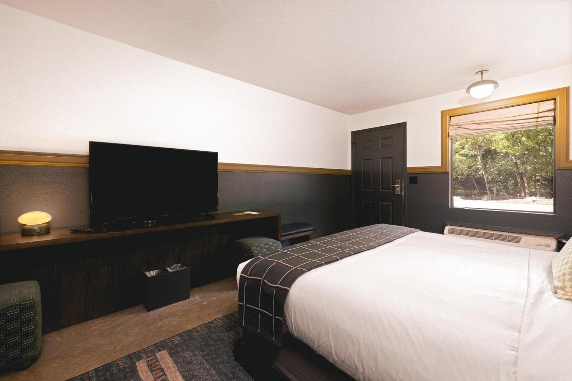 The Ozarker Lodge photo 33
