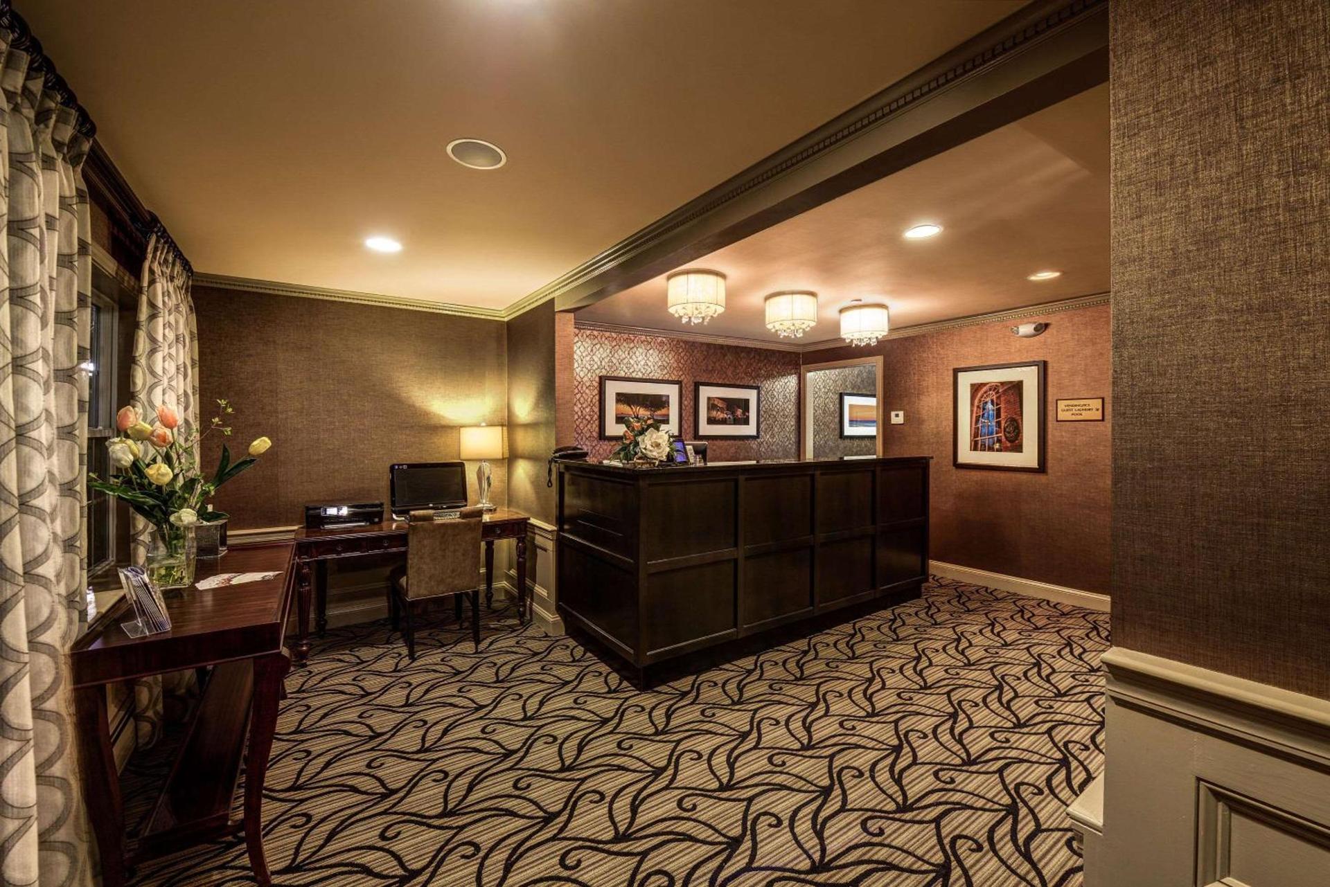 Port Inn and Suites Portsmouth, an Ascend Collection Hotel photo 7