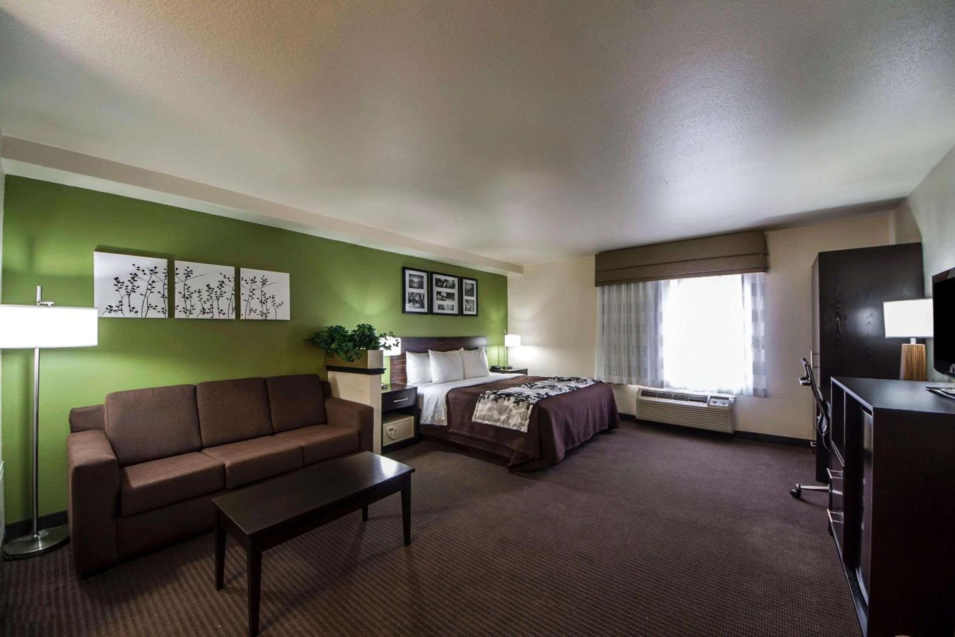 Sleep Inn & Suites Tulsa Central I-44 photo 9