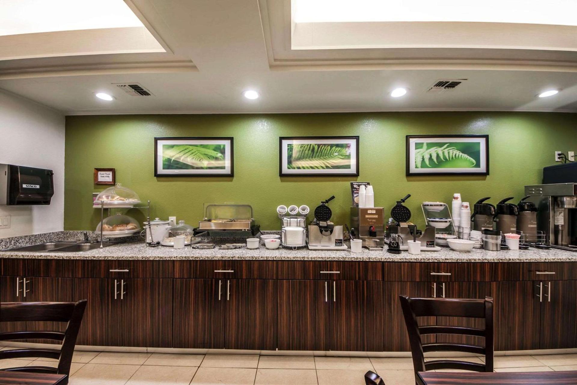 Sleep Inn & Suites Tulsa Central I-44 photo 19