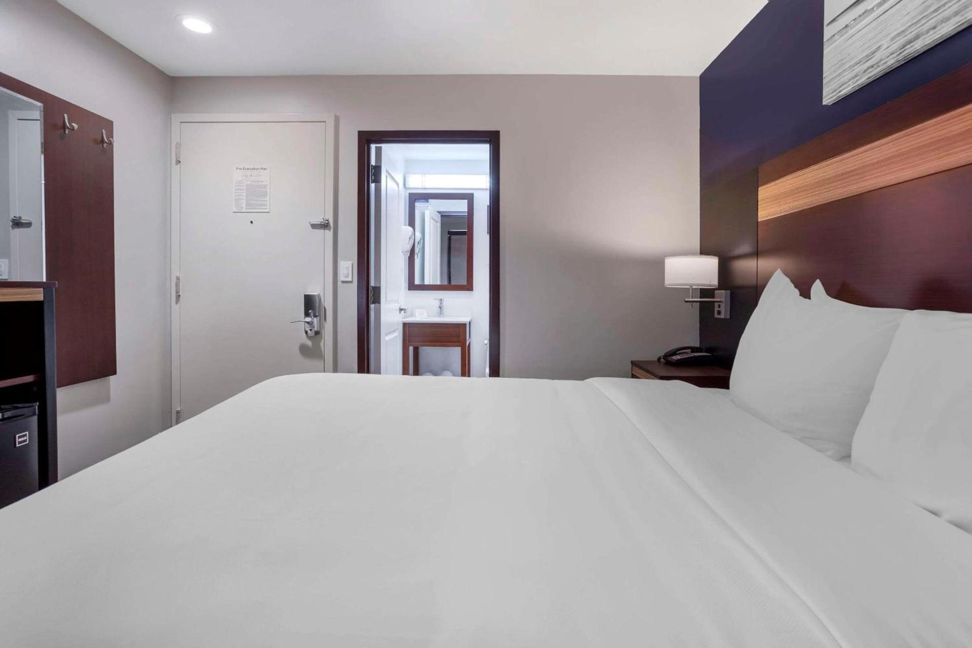 Avion Inn Near LGA Airport, an Ascend Collection Hotel photo 25