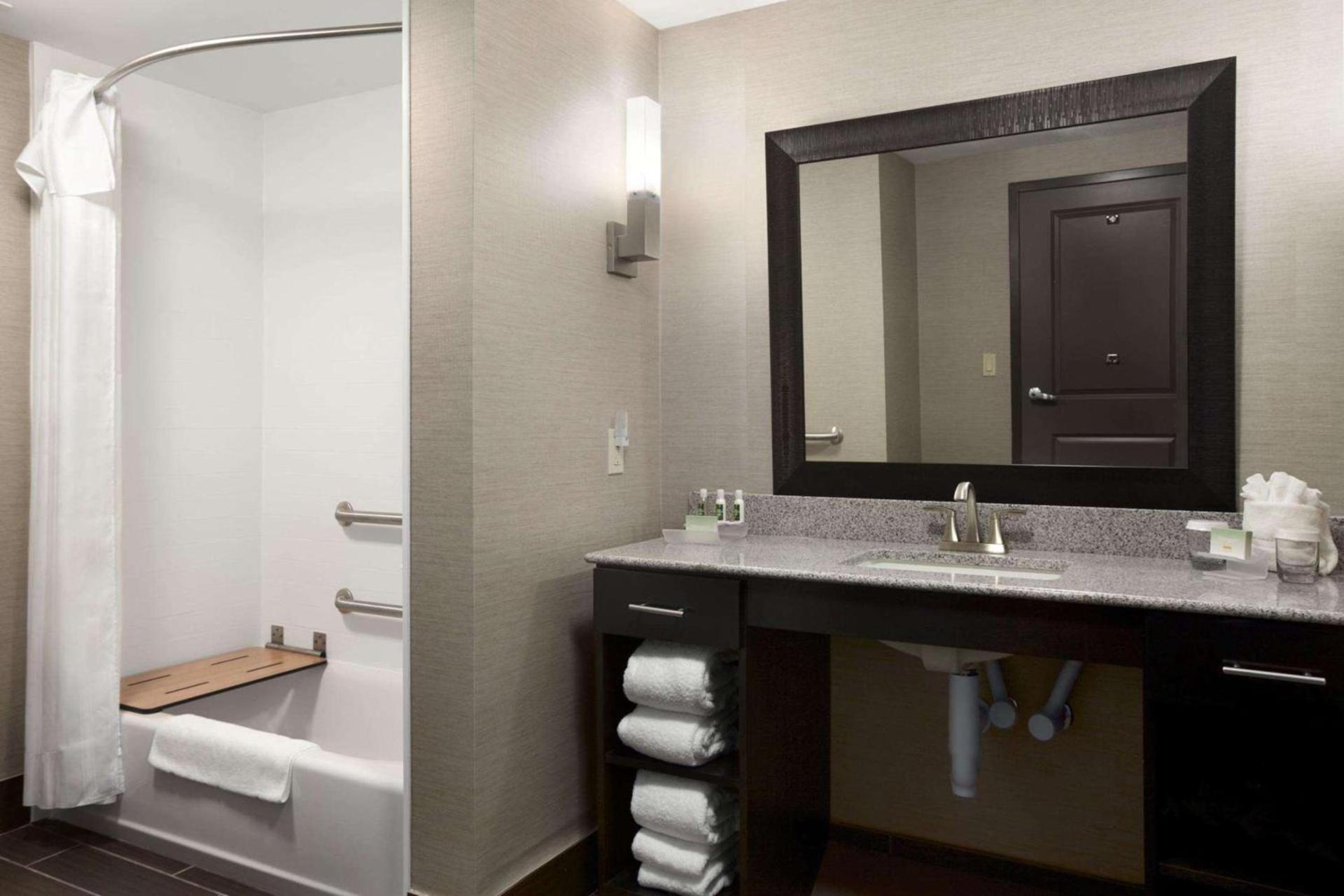 Homewood Suites by Hilton Columbus OSU, OH photo 6