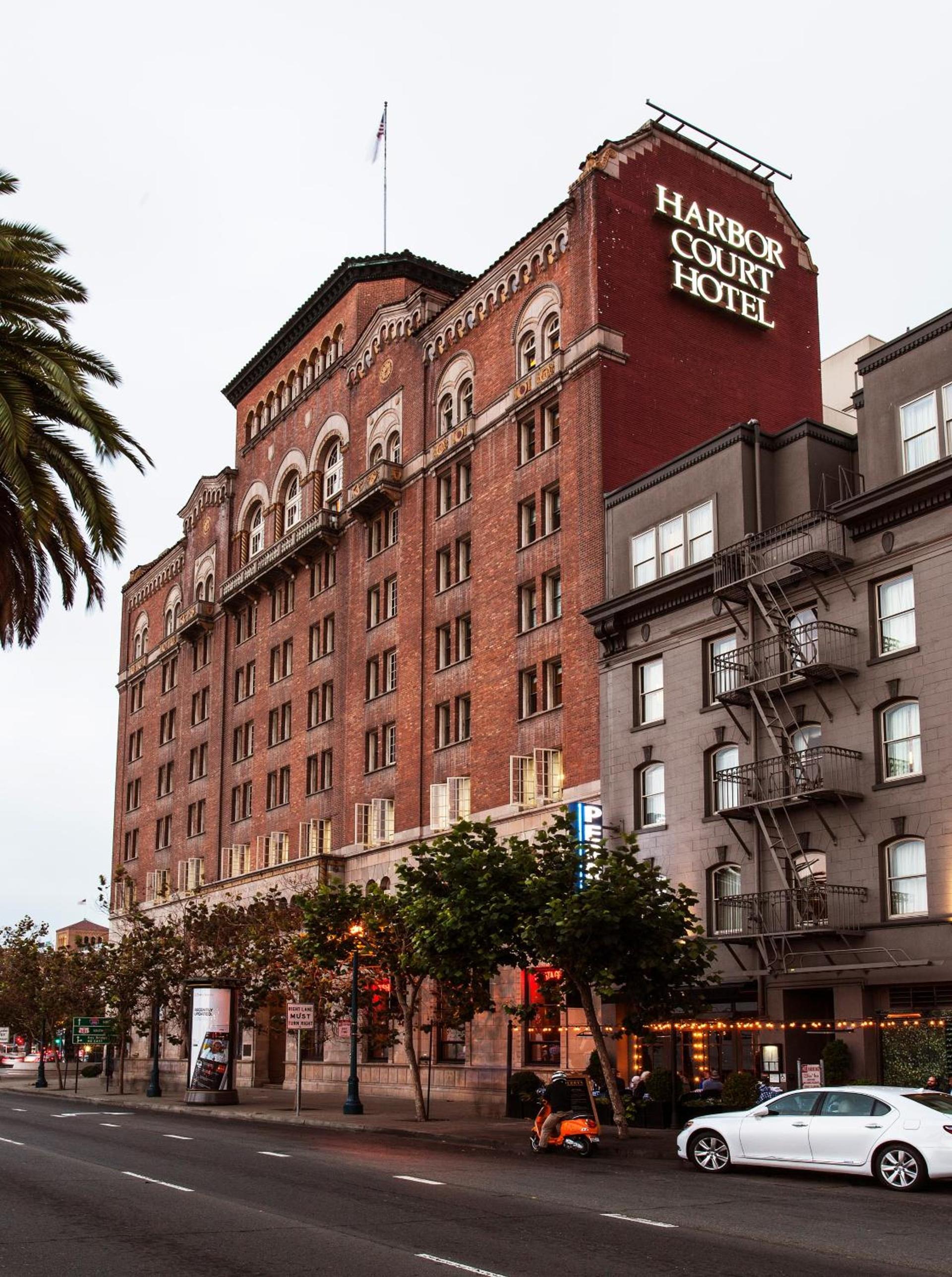Harbor Court Hotel photo 27