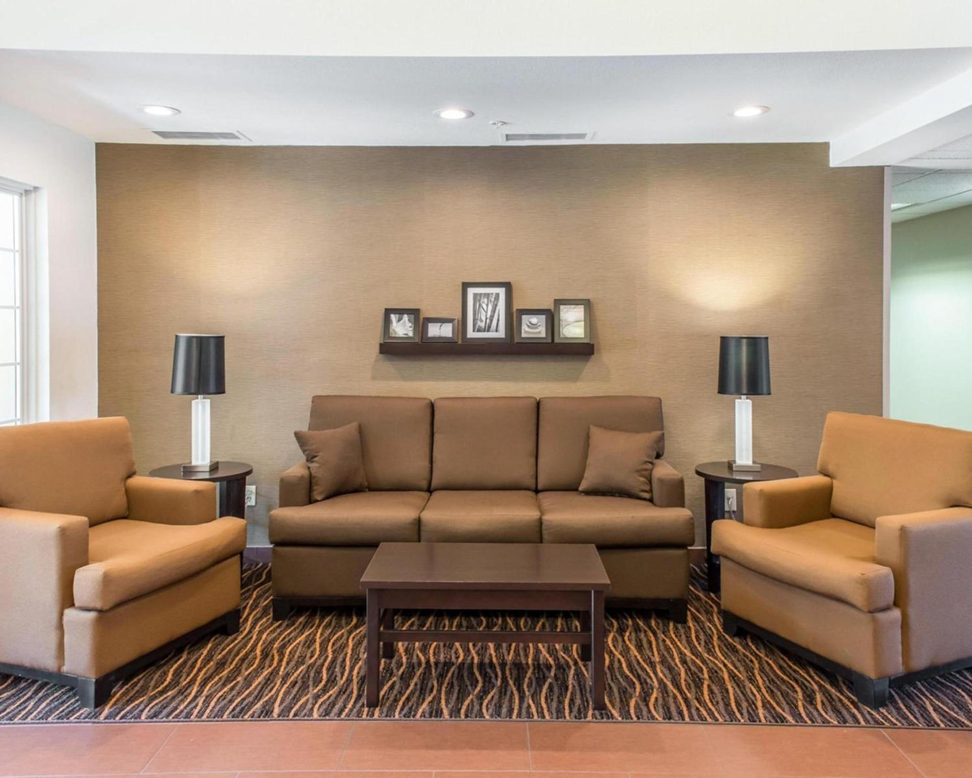 MainStay Suites Pittsburgh Airport photo 17