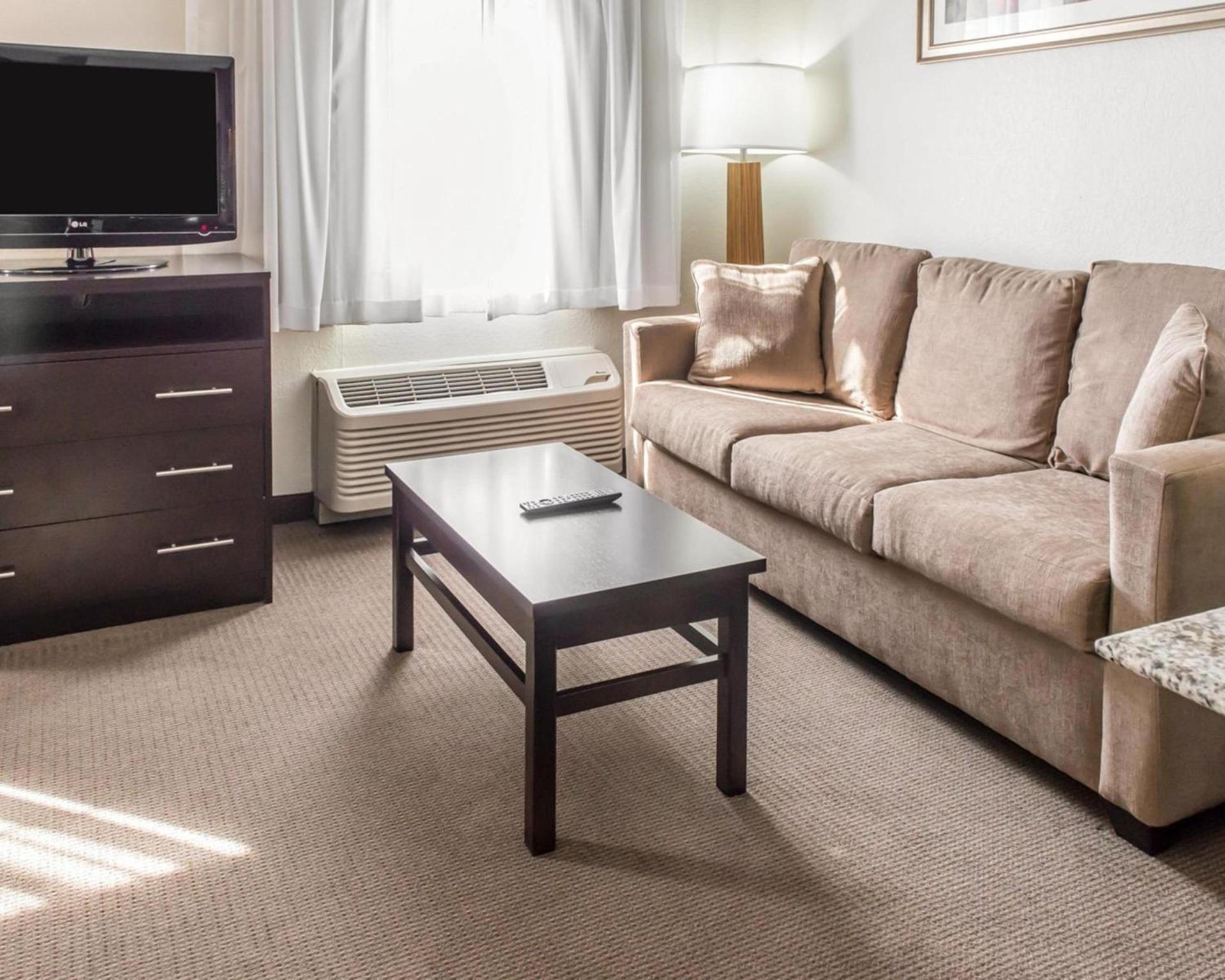 MainStay Suites Pittsburgh Airport photo 27