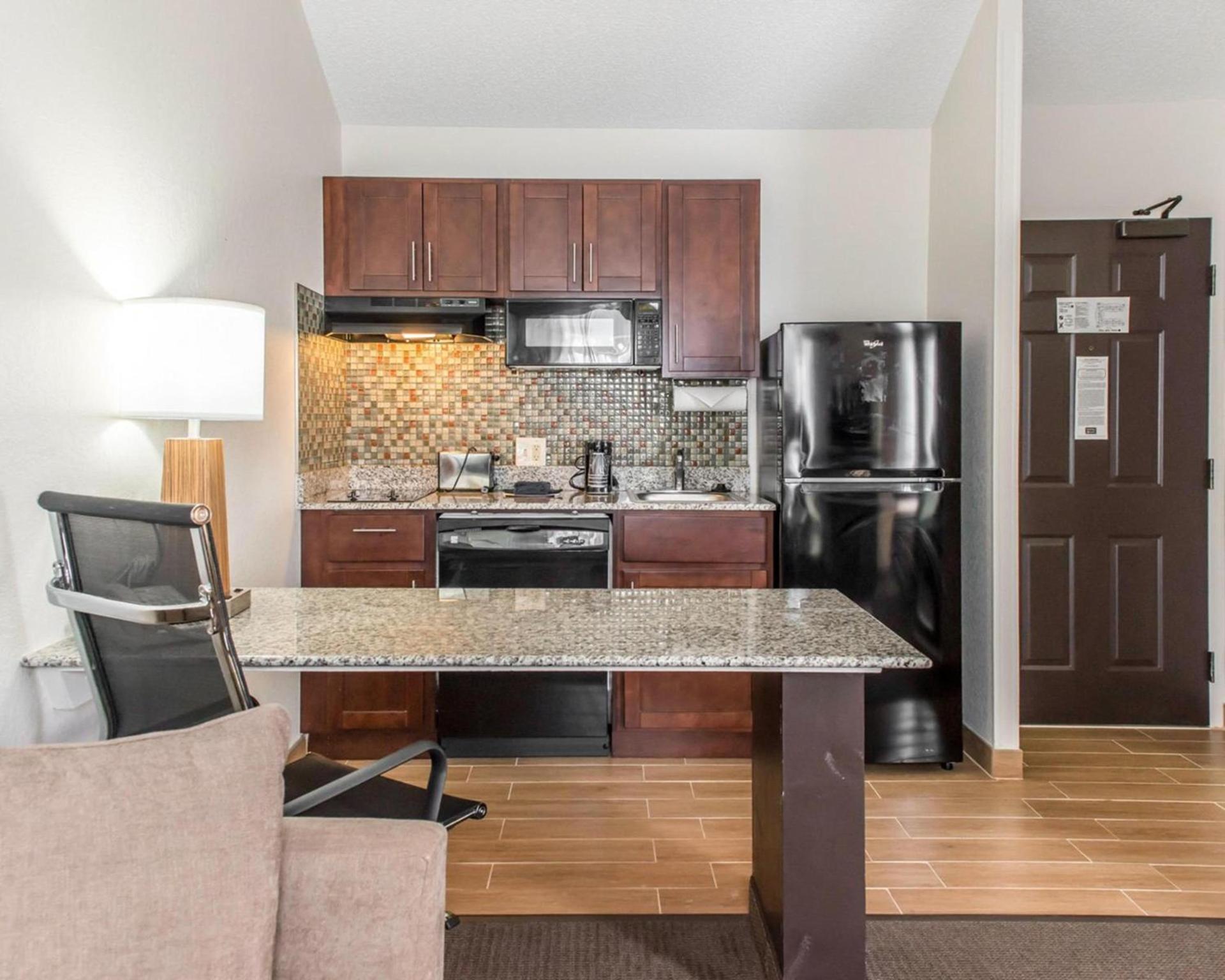 MainStay Suites Pittsburgh Airport photo 30