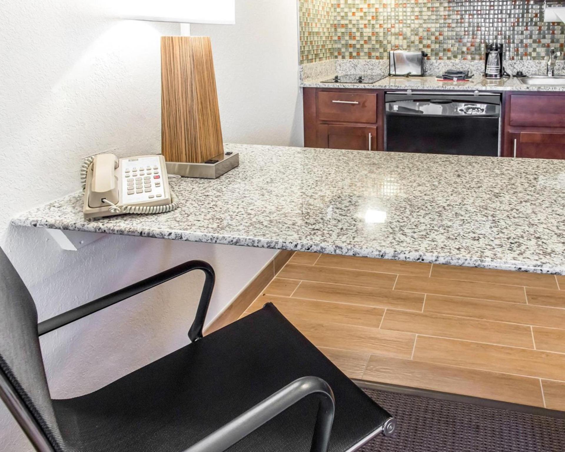 MainStay Suites Pittsburgh Airport photo 28