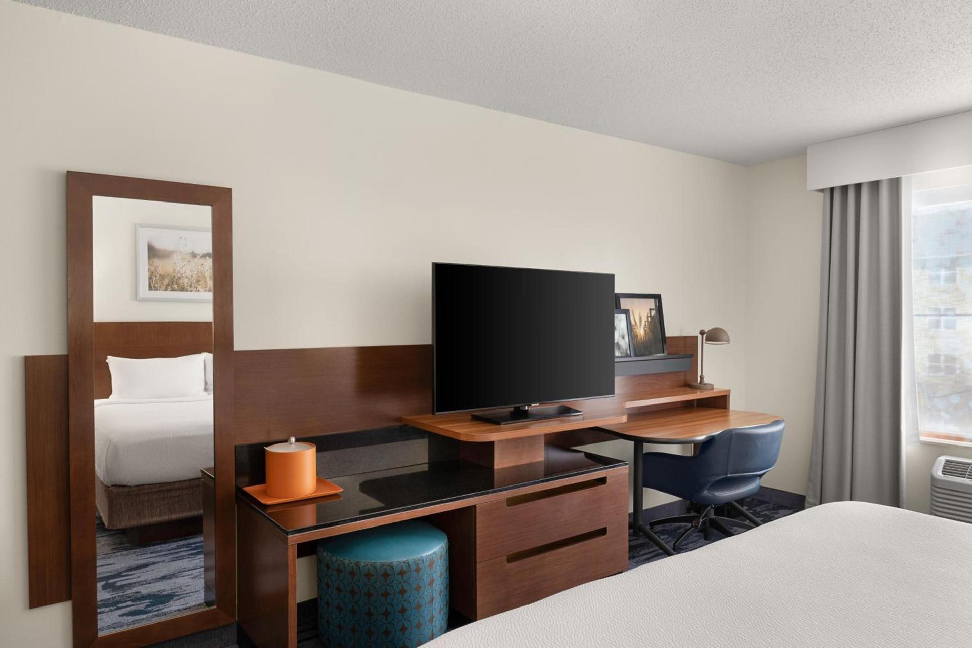 Fairfield Inn & Suites Naperville/Aurora photo 11