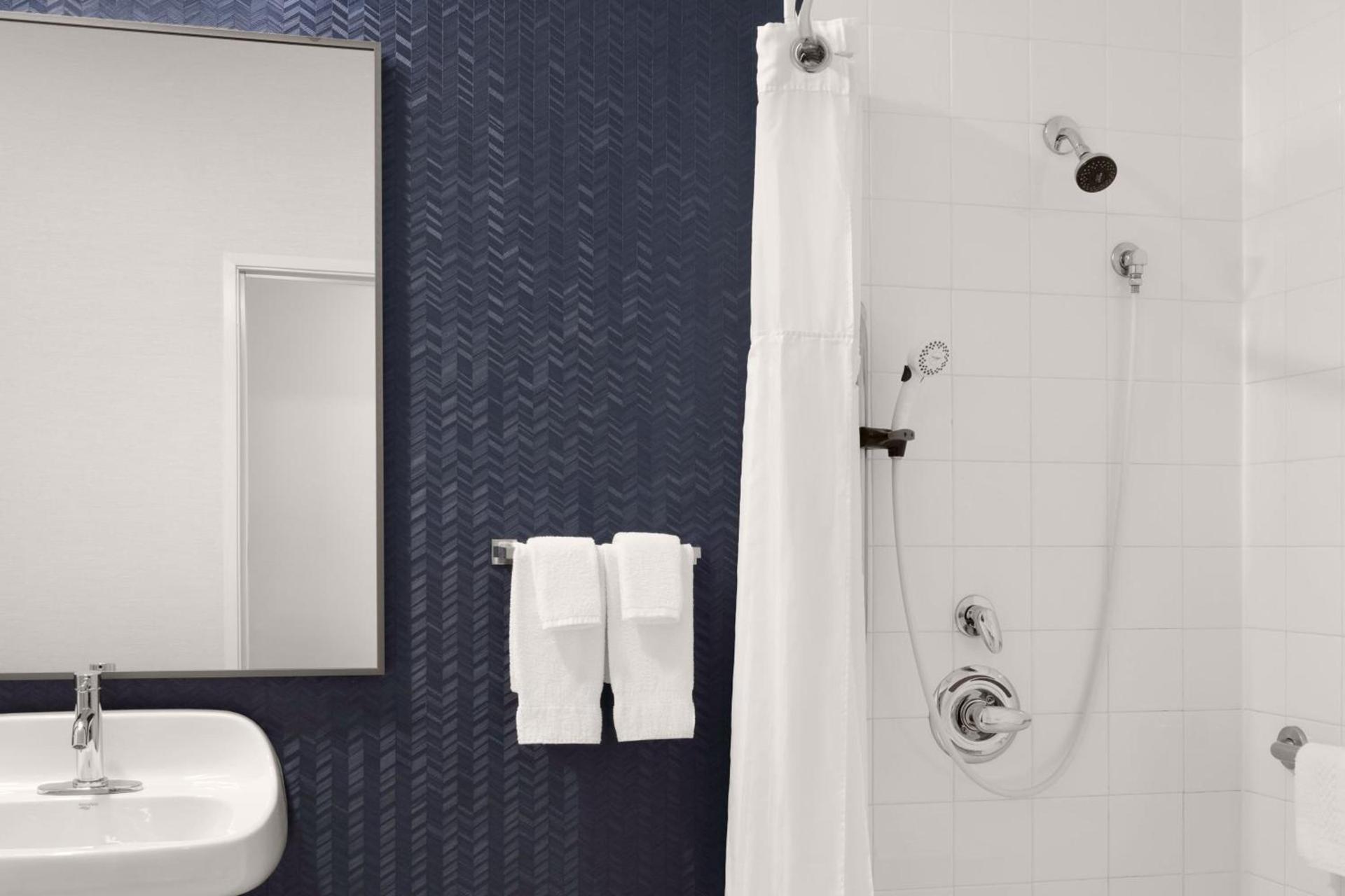 Fairfield Inn & Suites Naperville/Aurora photo 15