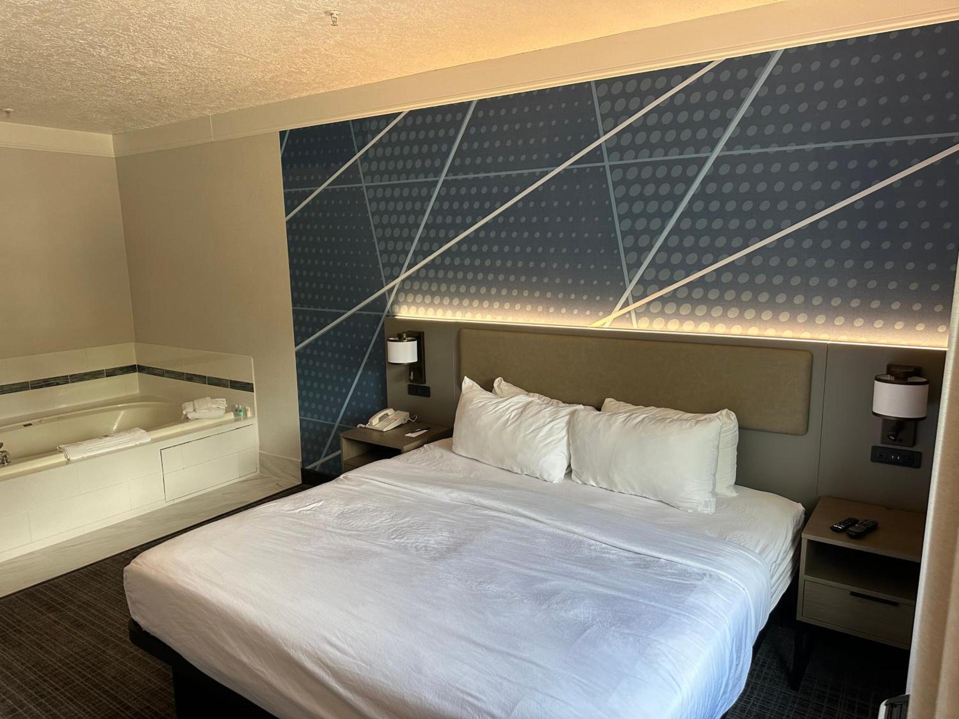 Comfort Suites Clackamas photo 26
