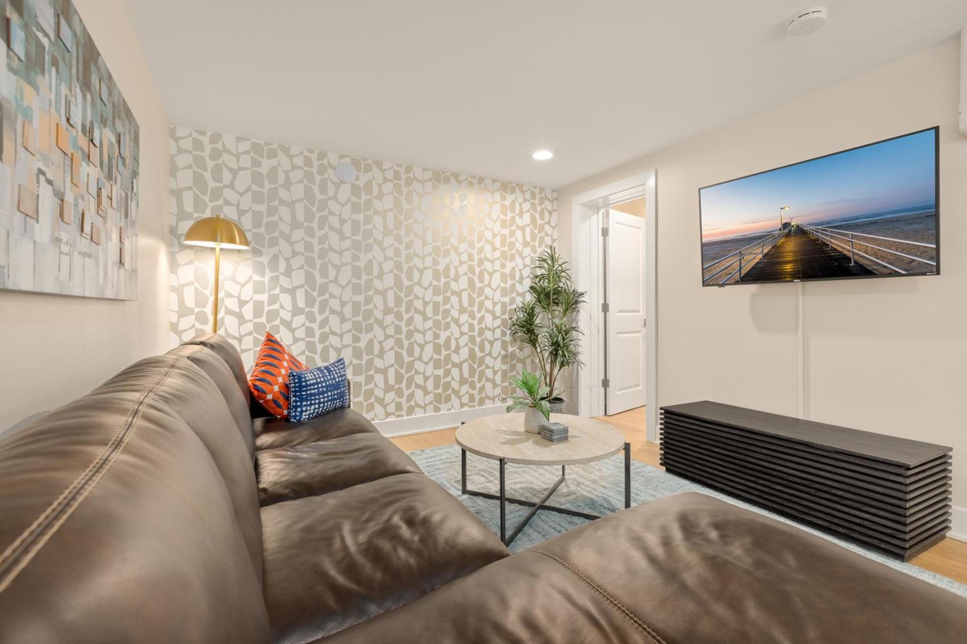 Surrey Beach House photo 39