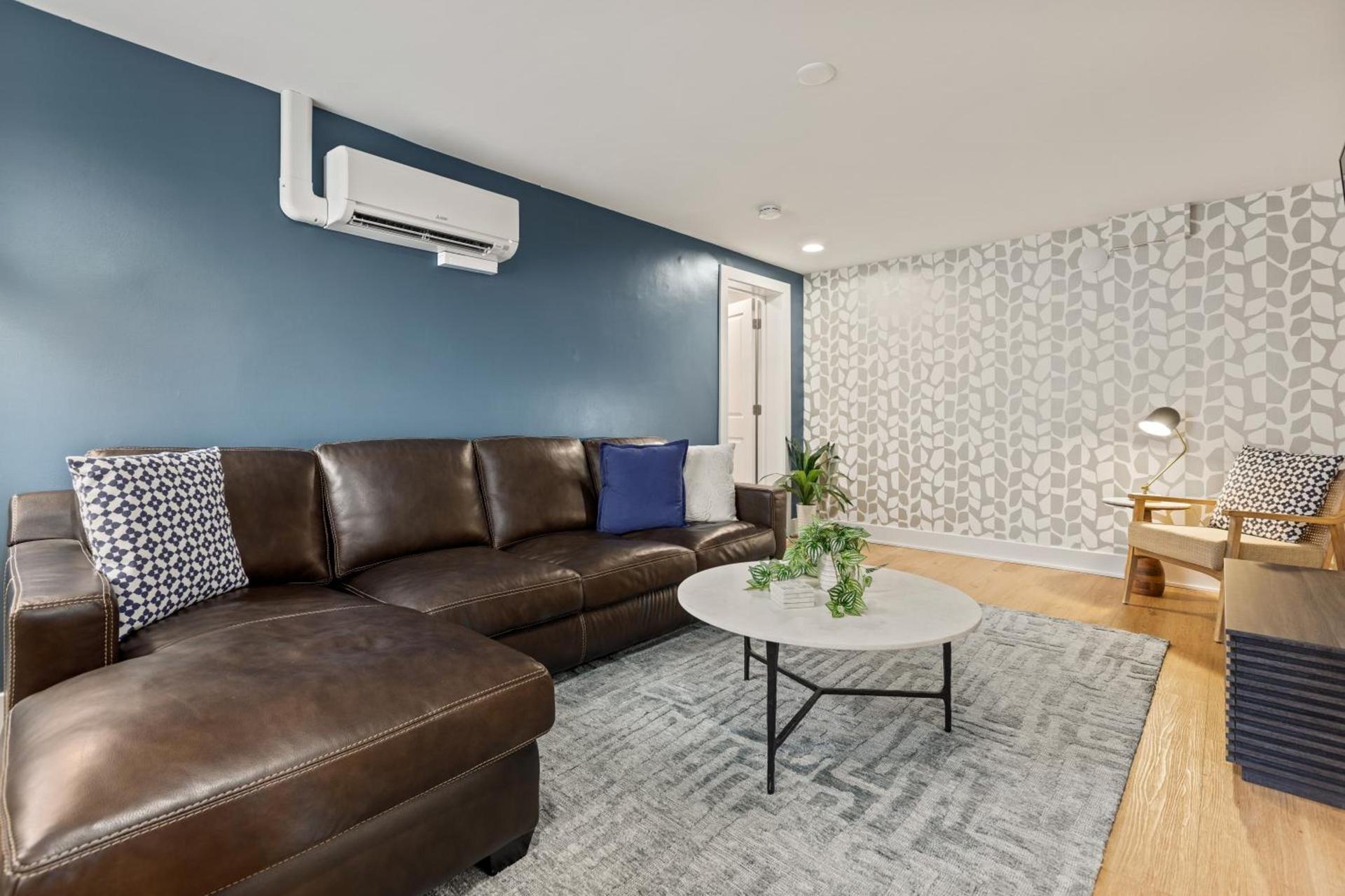 Surrey Beach House photo 60