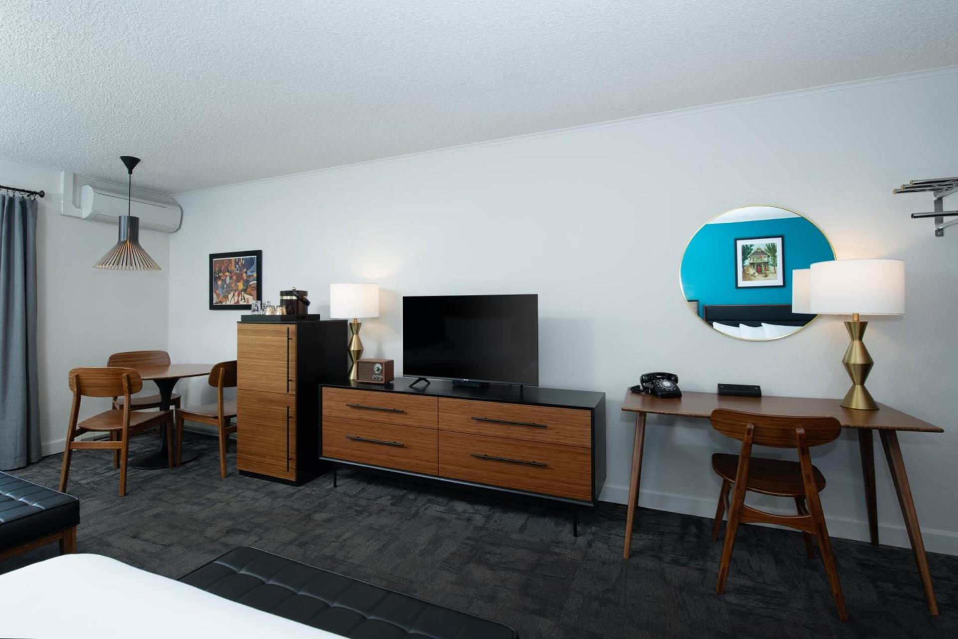 Sapphire Motel Midtown Bozeman photo 90