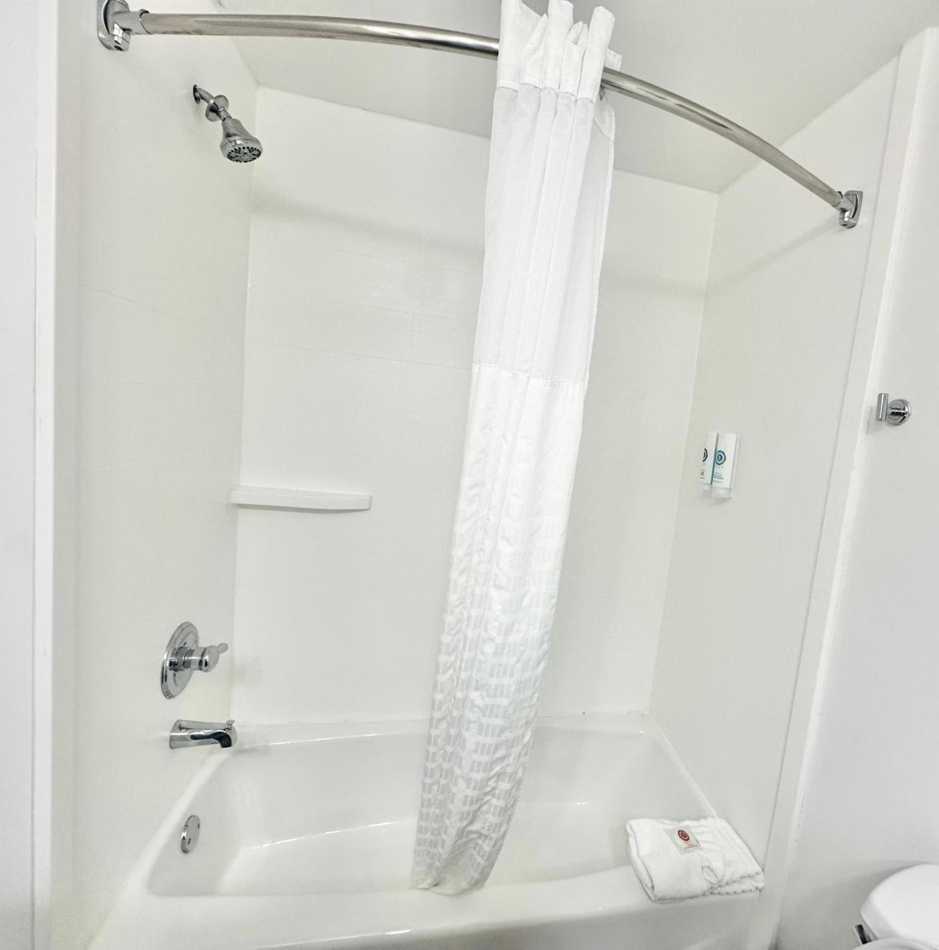 Comfort Inn & Suites Cartersville - Emerson Lake Point photo 44