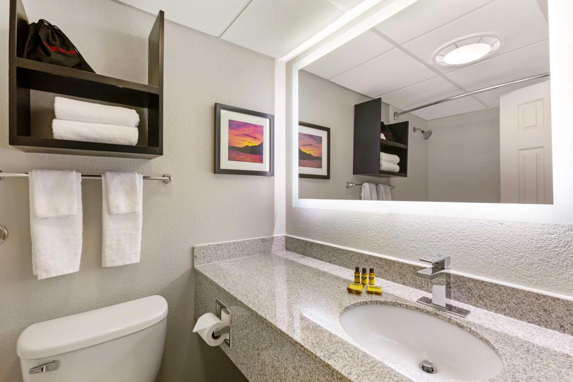 Best Western Plus Sun Canyon photo 17